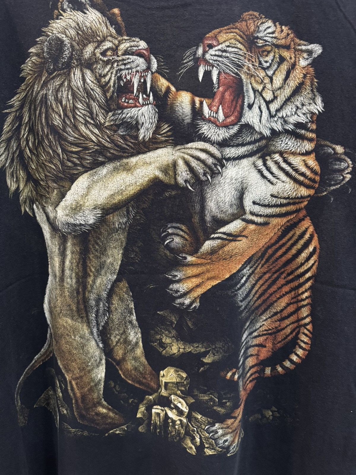 Vintage Vintage Lion vs Tiger Big Photos Size US XL / EU 56 / 4 - 14 Thumbnail
