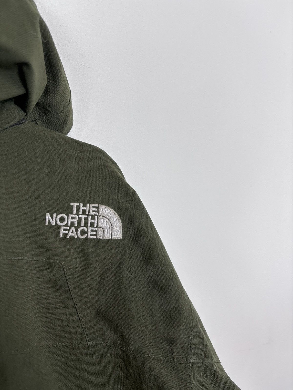The North Face The North Face Men’s HyVent Khaki Green Hooded Jacket Size US XL / EU 56 / 4 - 22 Thumbnail