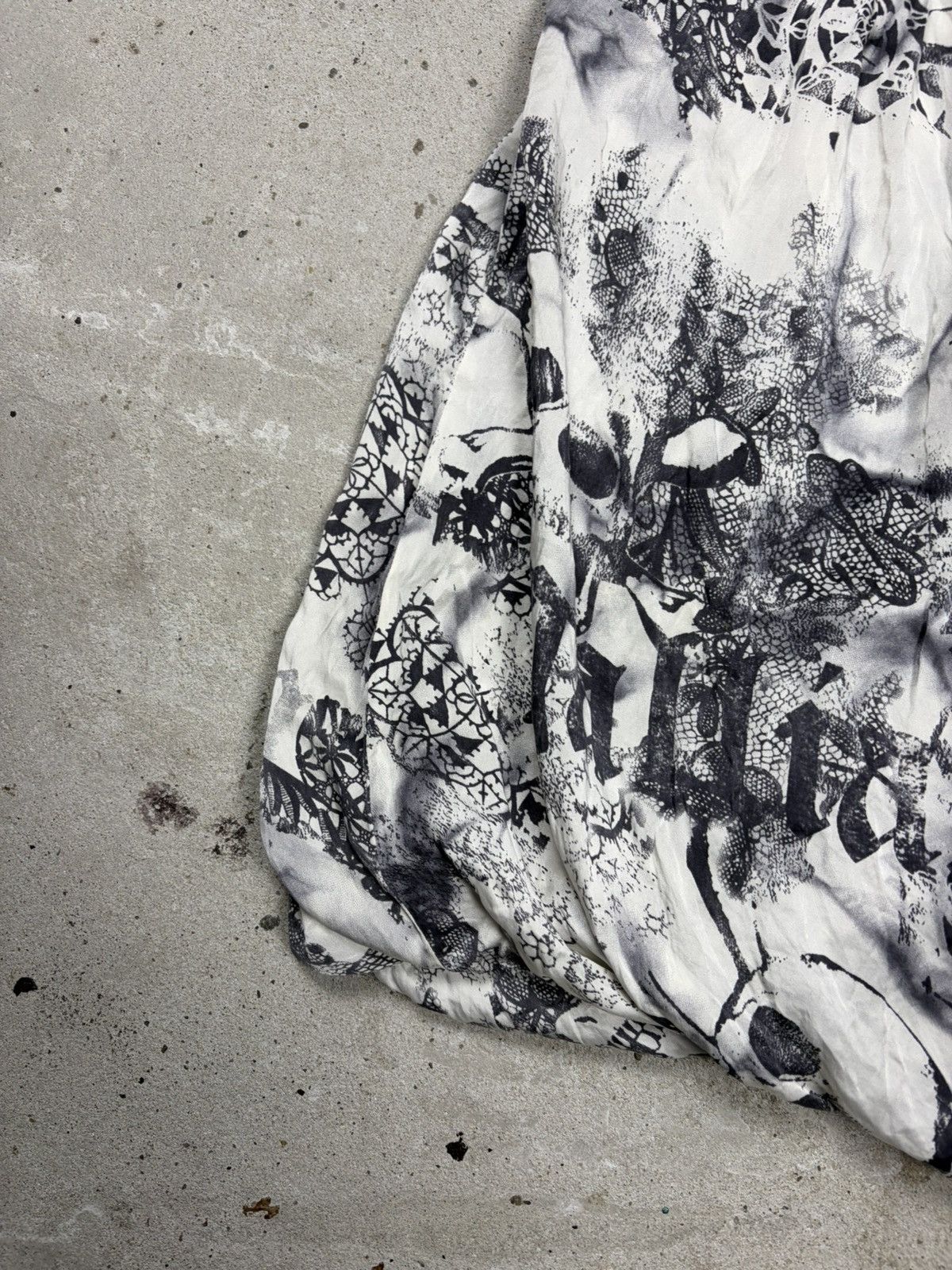 John Galliano Vintage 2000s John Galliano Silk Mini Newspaper Skull Dress Size S / US 4 / IT 40 - 3 Thumbnail