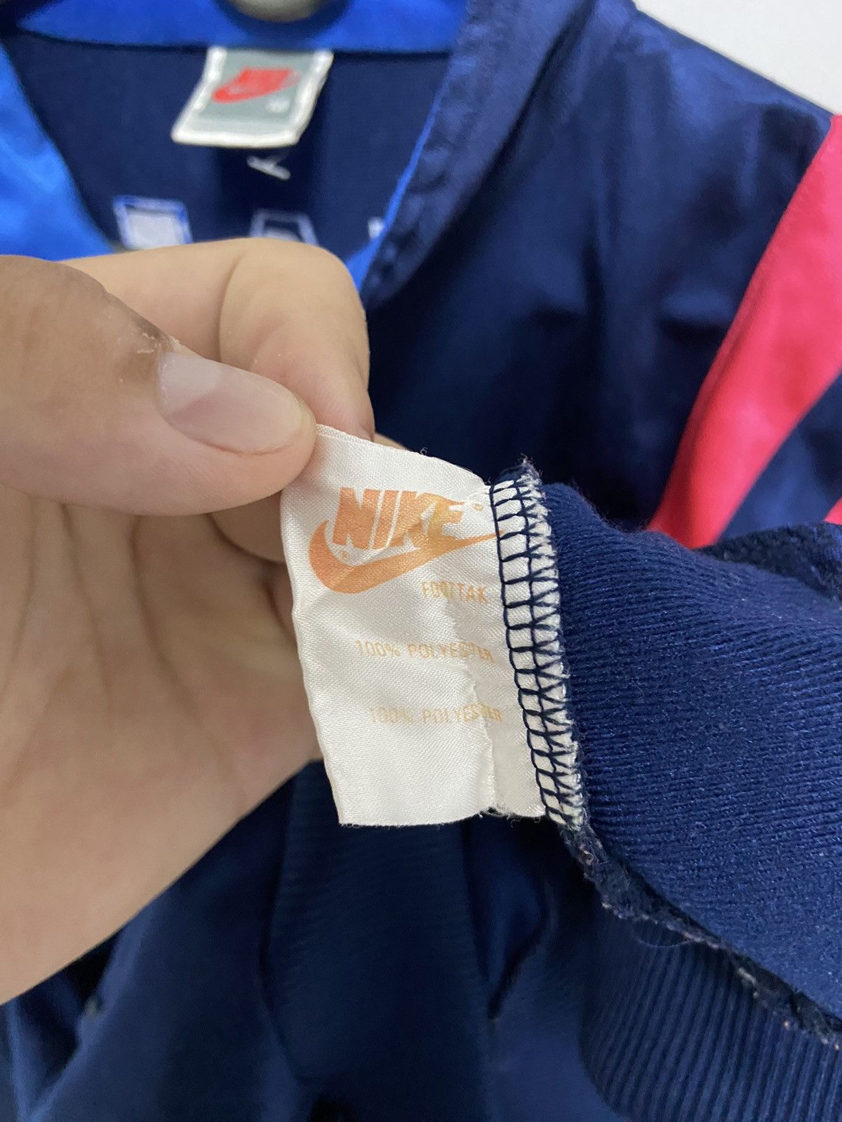 Nike × Vintage Nike USA Beaverton Oregon Vintage Windbreaker Sweatshirt Size US M / EU 48-50 / 2 - 5 Thumbnail