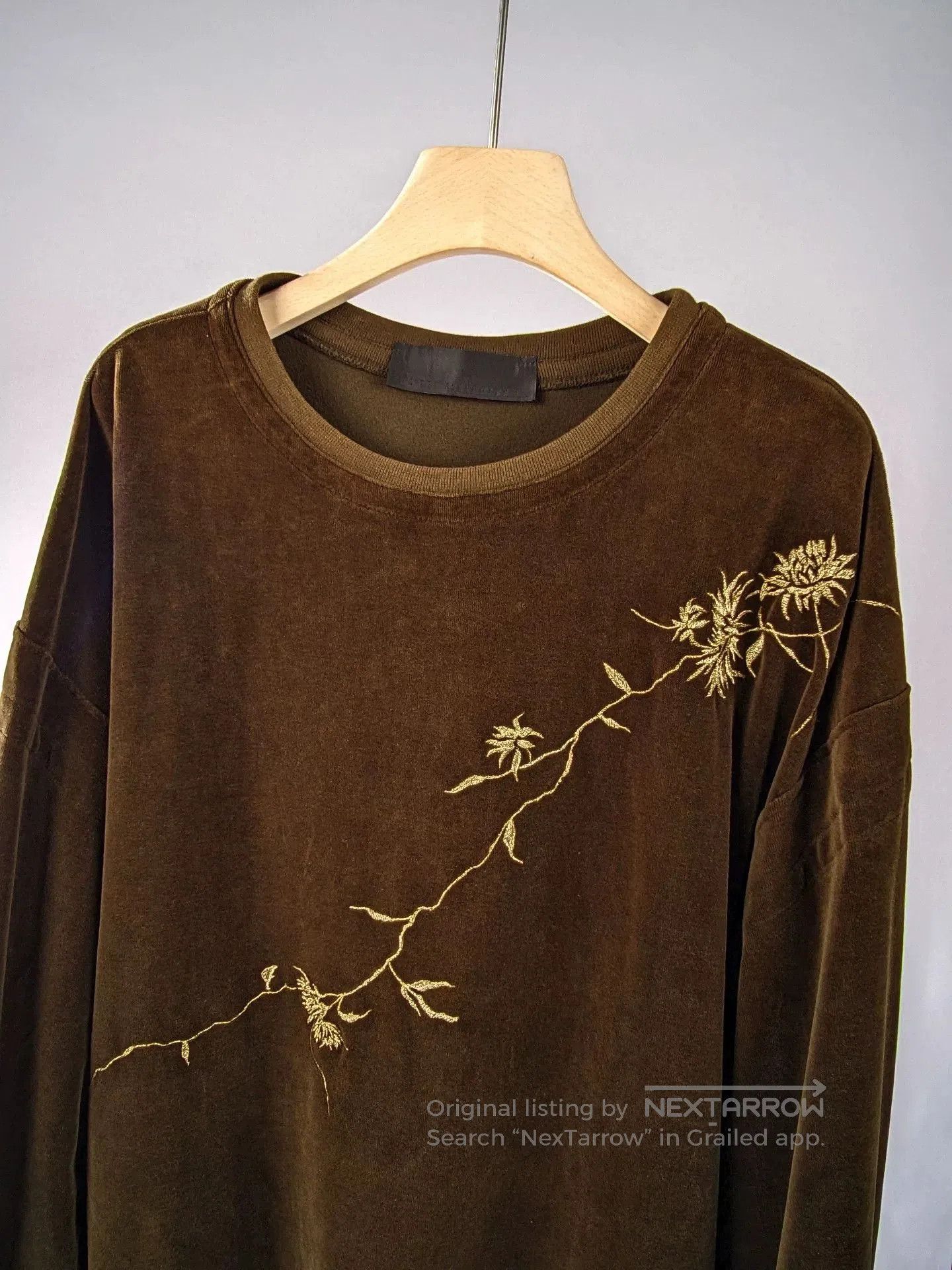 Haider Ackermann men's velvet sweatshirt with floral design. Size US M / EU 48-50 / 2 - 5 Thumbnail