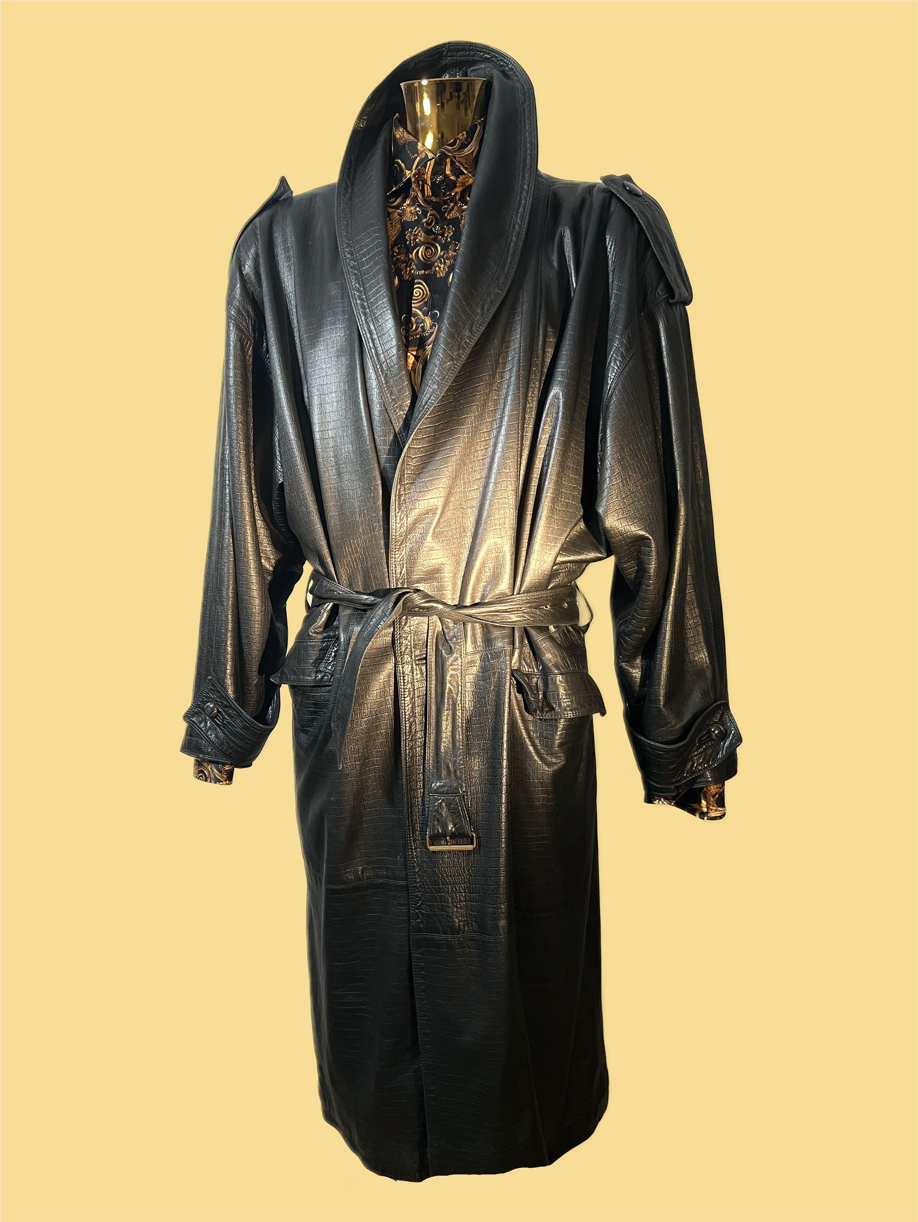 Versace Beautiful Vintage Leather Coat by Versace Size US XL / EU 56 / 4 - 1 Thumbnail