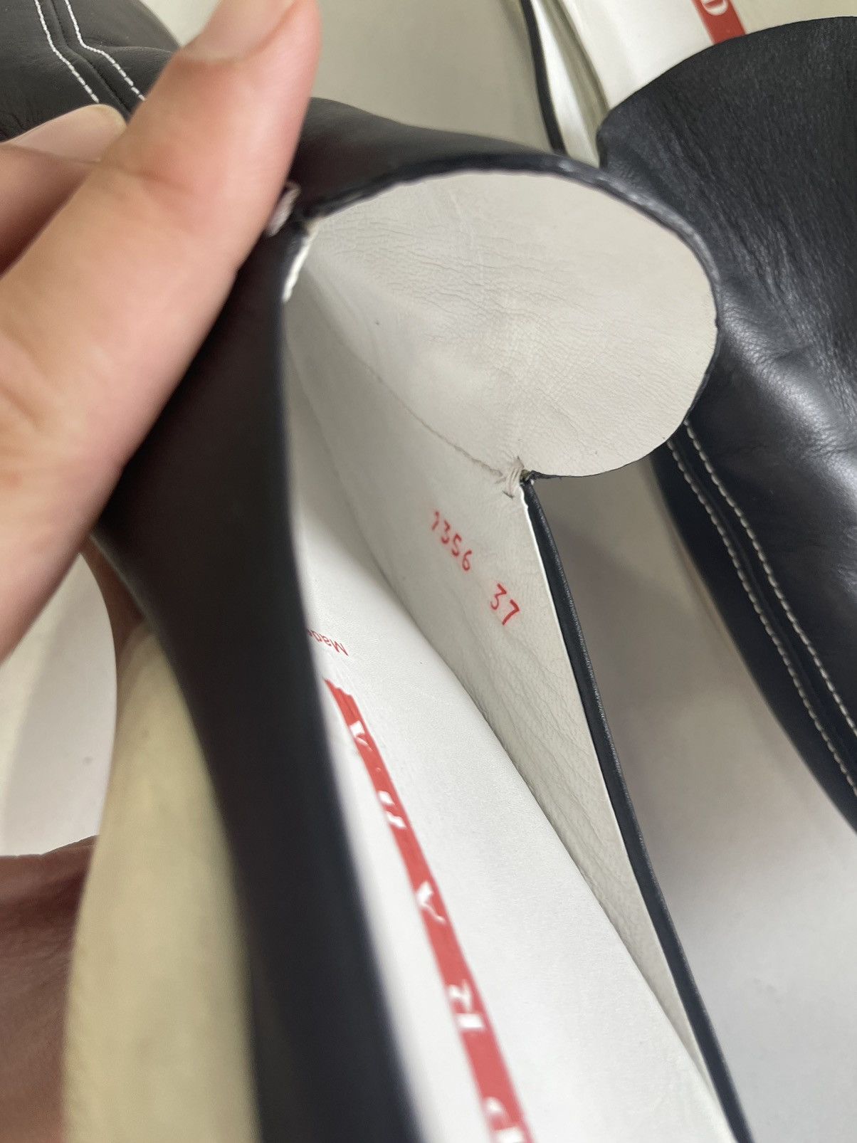 Designer × Prada × Vintage Prada 2000s vintage leather mules flats Size US 7 / IT 37 - 7 Thumbnail