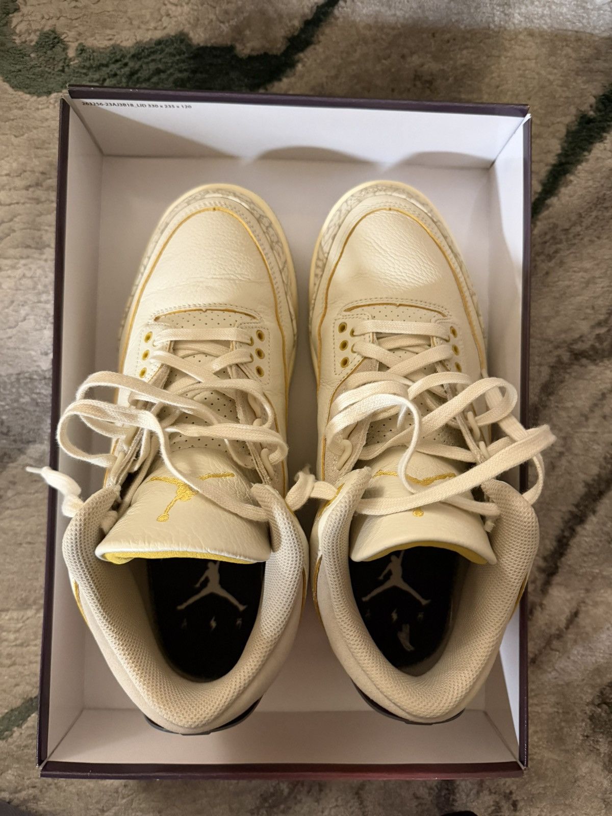 J Balvin × Jordan Brand Air Jordan 3 J Balvin Medellin Sunset Size 8.5 Size US 8.5 / EU 41-42 - 3 Thumbnail