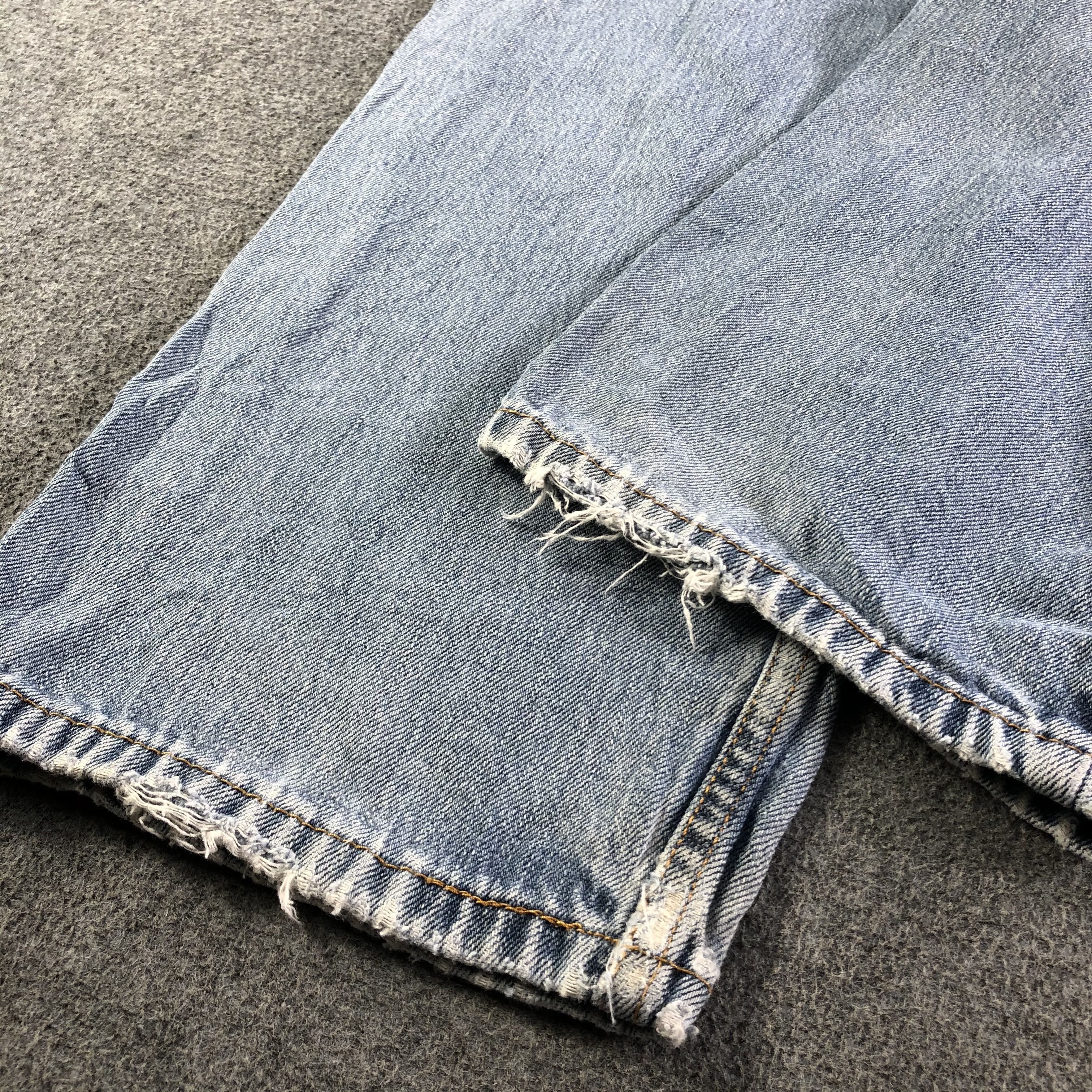 Levi's Vintage Blue Wash Levis 550 Jeans-J4420 Size US 37 - 6 Thumbnail