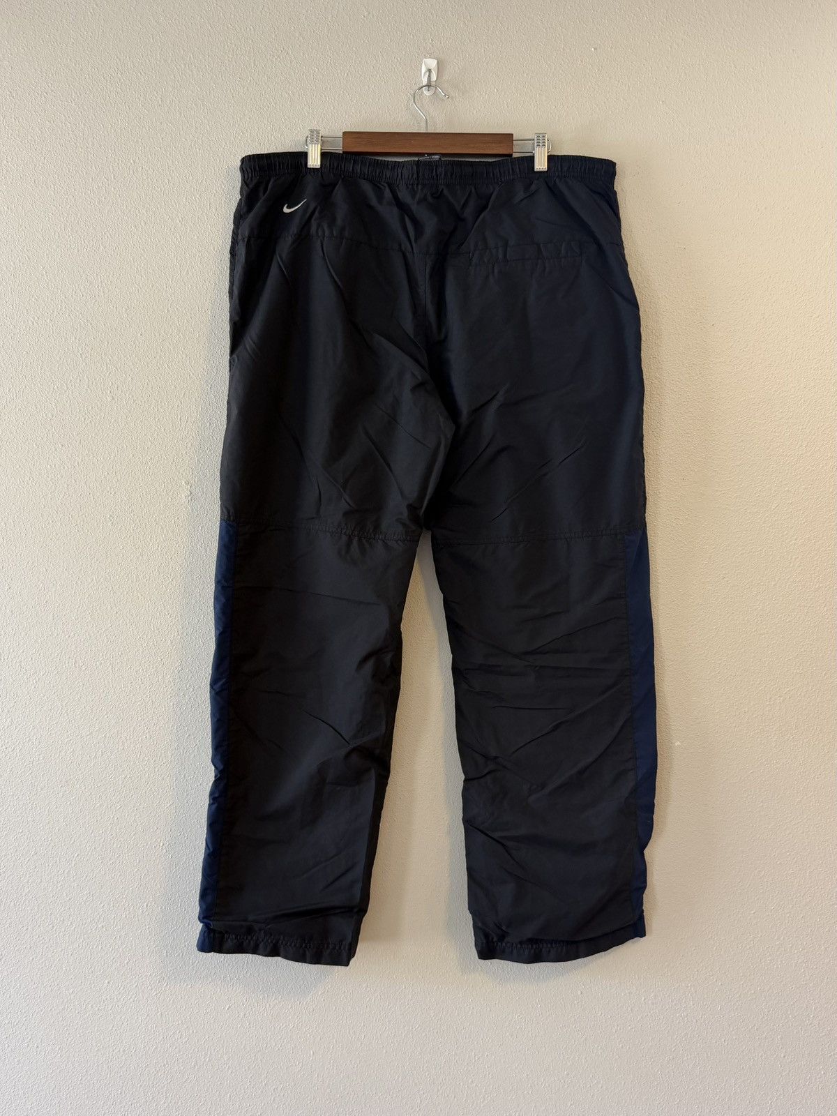 Nike vtg y2k nike baggy blue nylon track pants 40x31 Size US 40 / EU 56 - 2 Thumbnail