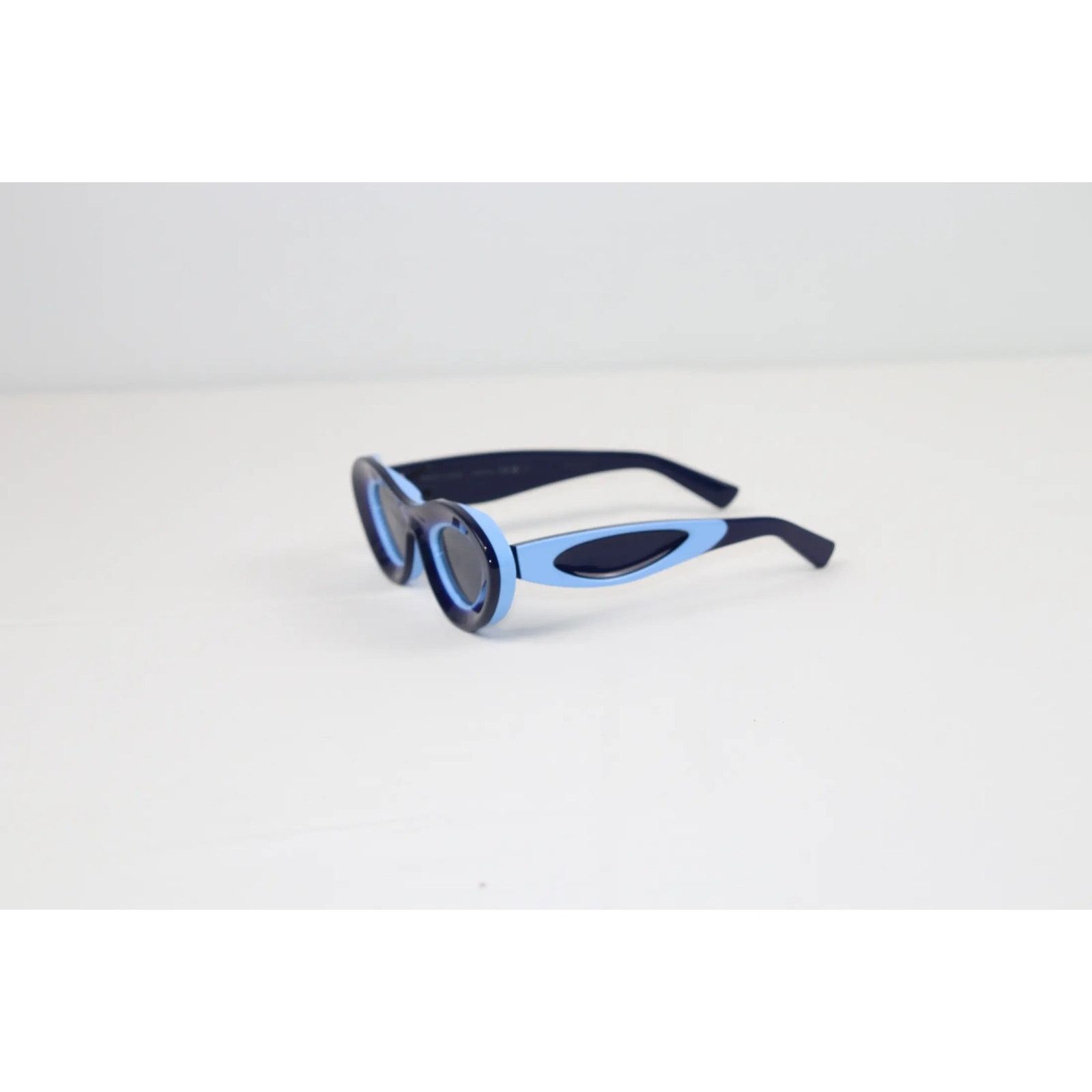 Bottega Veneta o1rshd Size: OS / Logo Frame Sunglasses in Blue Size ONE SIZE - 6 Thumbnail