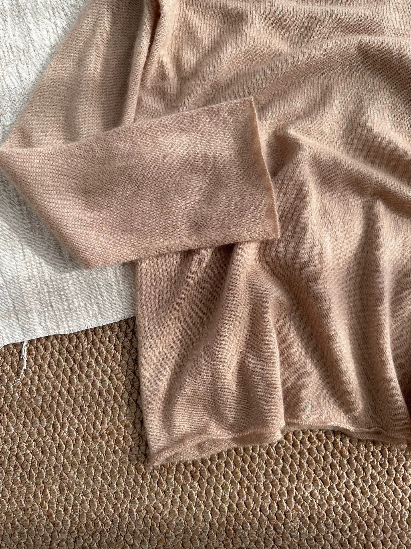 The Rolling Stones THE ROW V-neck long sleeve knit women's tan S Size S / US 4 / IT 40 - 4 Thumbnail