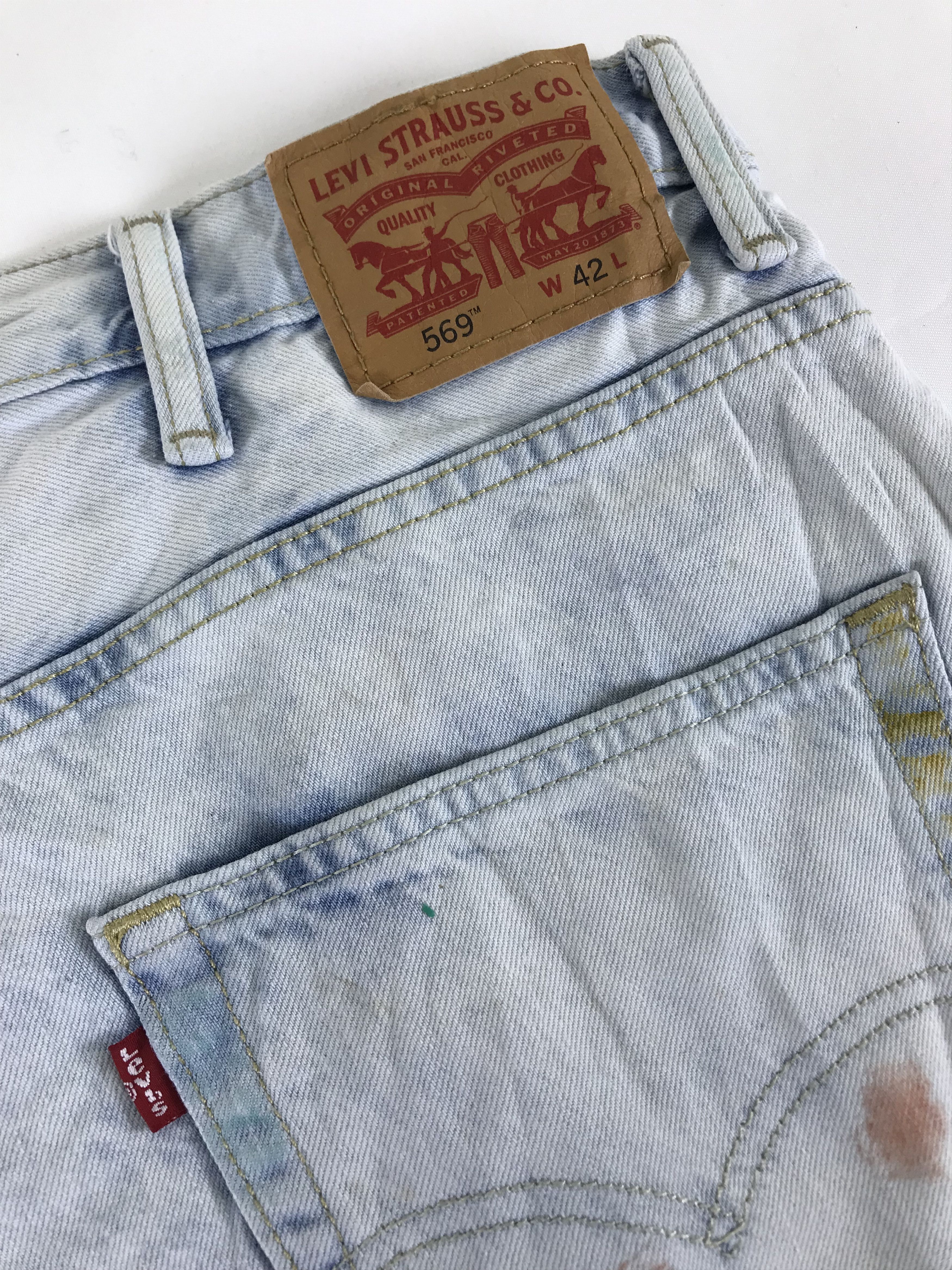 Levi's Vintage Levi's 569 Light Wash Baggy Short Jeans Size US 42 / EU 58 - 7 Thumbnail