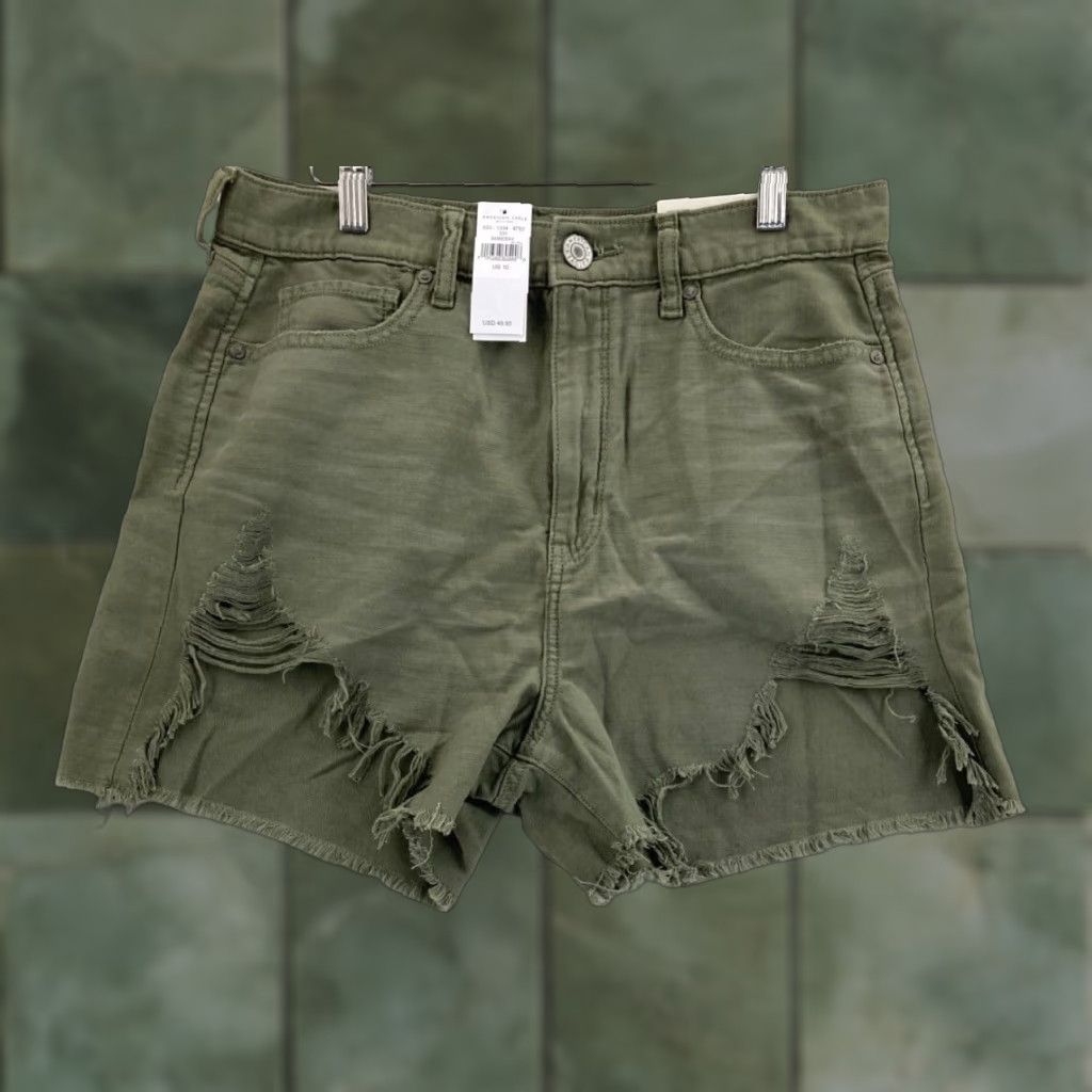 American Eagle Outfitters VINTAGE American Eagle Shorts Womens 10 Distressed Highest Rise Mom NWT Size 32" / US 10 / IT 46 - 1 Thumbnail
