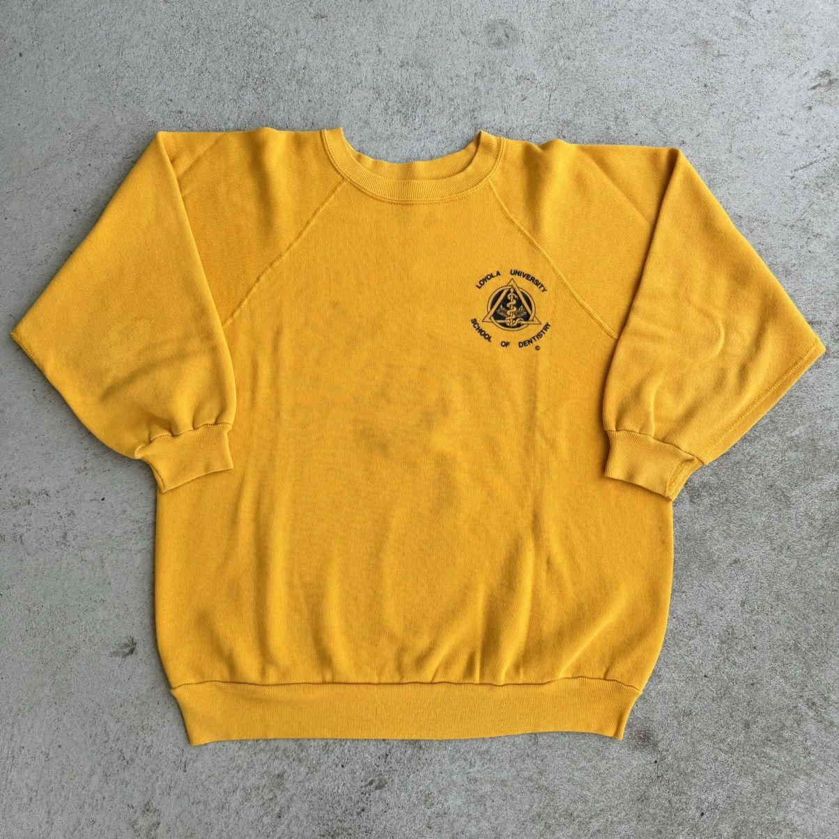 Vintage Vintage Champion Loyola University Chicago Sweatshirt Size US S / EU 44-46 / 1 - 1 Thumbnail