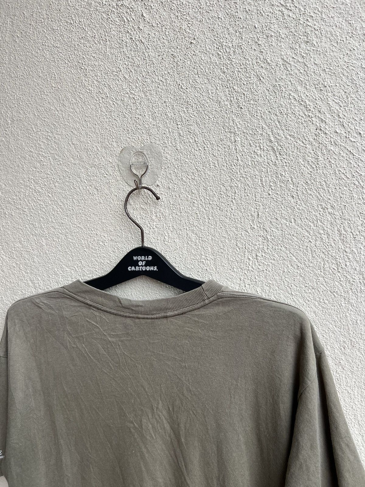Vintage 90s Volcom Stone YouthAgainstEstablisment Sun Fade t shirt Size US L / EU 52-54 / 3 - 14 Thumbnail