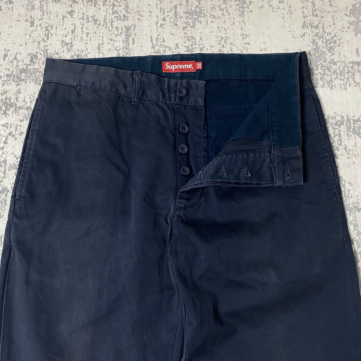 Supreme Supreme Crown Logo Chinos Pants Size US 33 - 5 Thumbnail