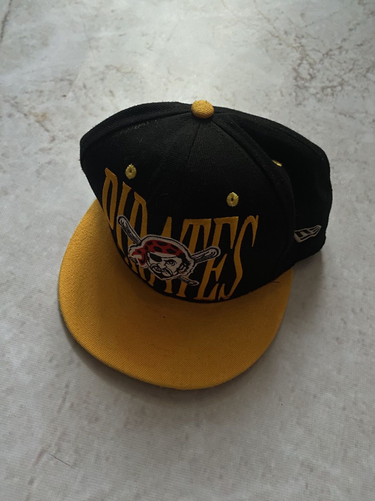 Hat Club × MLB × New Era Vintage Pittsburgh Pirates Fitted Hat New Era MLB Cap style Size ONE SIZE - 2 Thumbnail