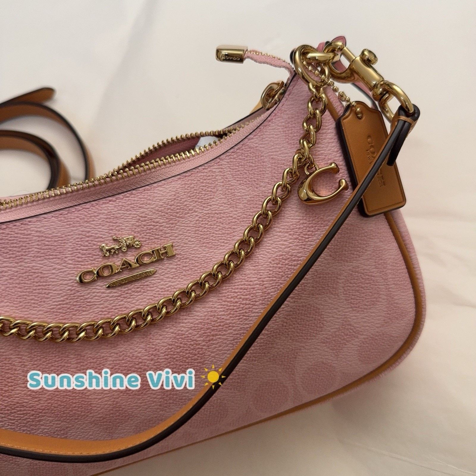 Coach NWT Coach Gold Powder Pink Teri Shoulder Bag Charms CEA20 Size ONE SIZE - 9 Thumbnail