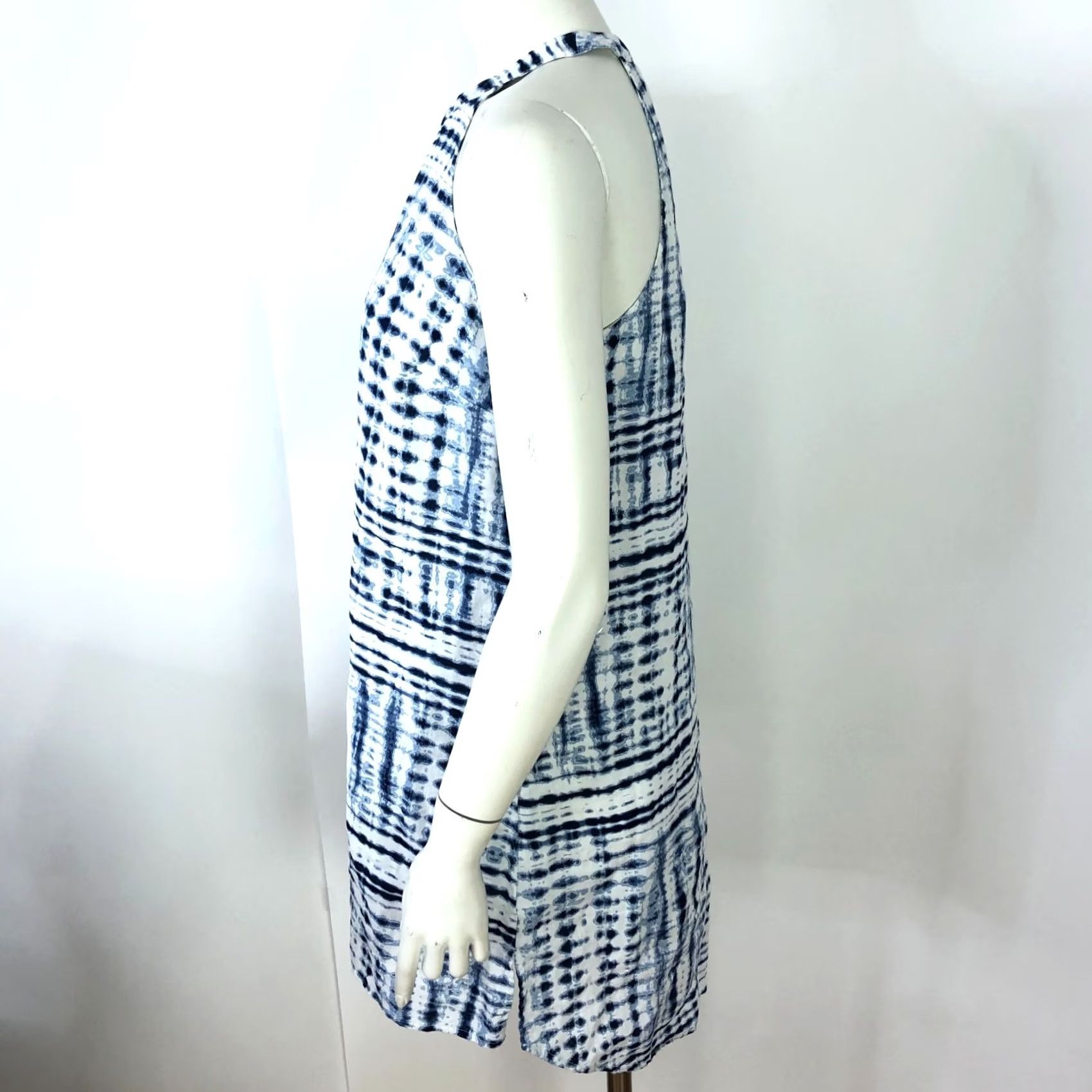 Cynthia Rowley Cynthia Rowley Dress Eyelet Tie Dye 100% Linen Above Knee Blue S Sleeveless A-Line Women Regular Size Small Mint Vintage NoN/A Size S / US 4 / IT 40 - 2 Thumbnail