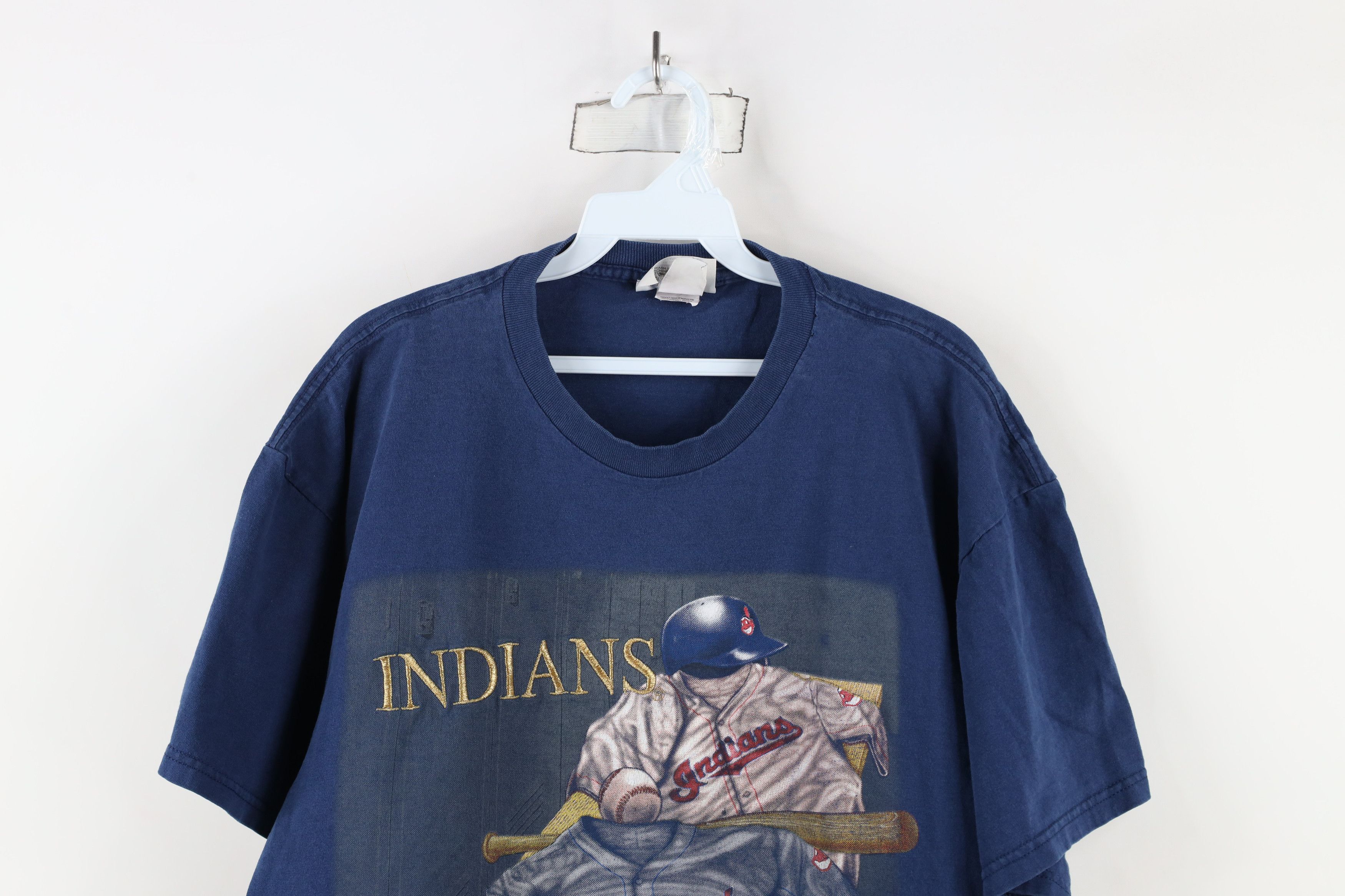 Vintage Vintage 90s Chief Wahoo Cleveland Indians Baseball T-Shirt Size US L / EU 52-54 / 3 - 2 Thumbnail