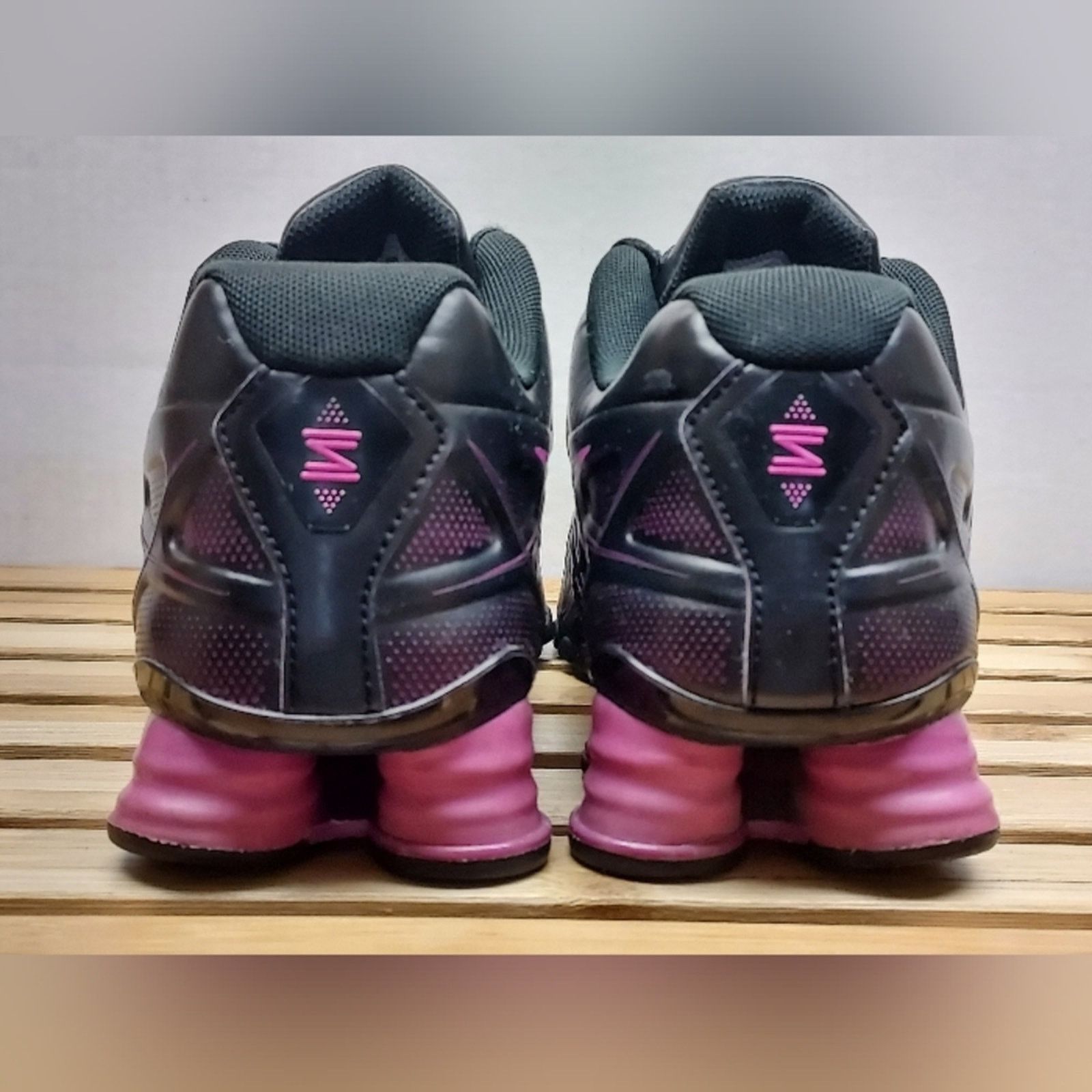 Nike Nike Womens Black Shox Turbo XII Athletic Shoes Size 9.5 Size US 9.5 / IT 39.5 - 7 Thumbnail