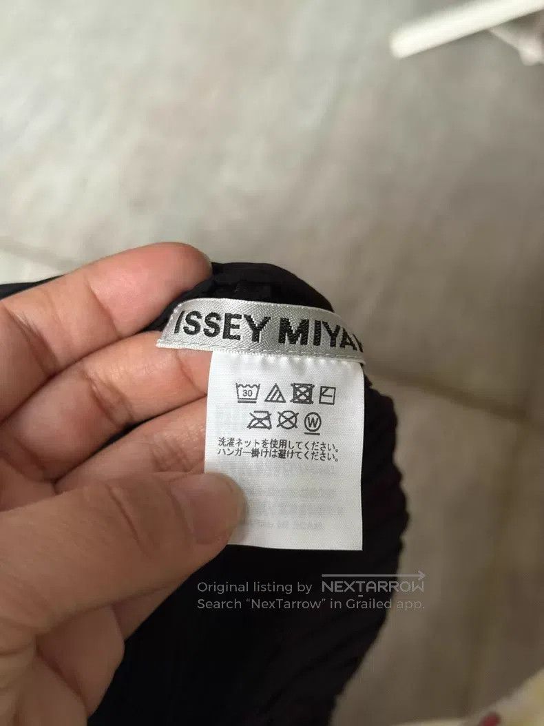 Issey Miyake Issey Miyake Main line black fish scale coat Size M / US 6-8 / IT 42-44 - 6 Thumbnail