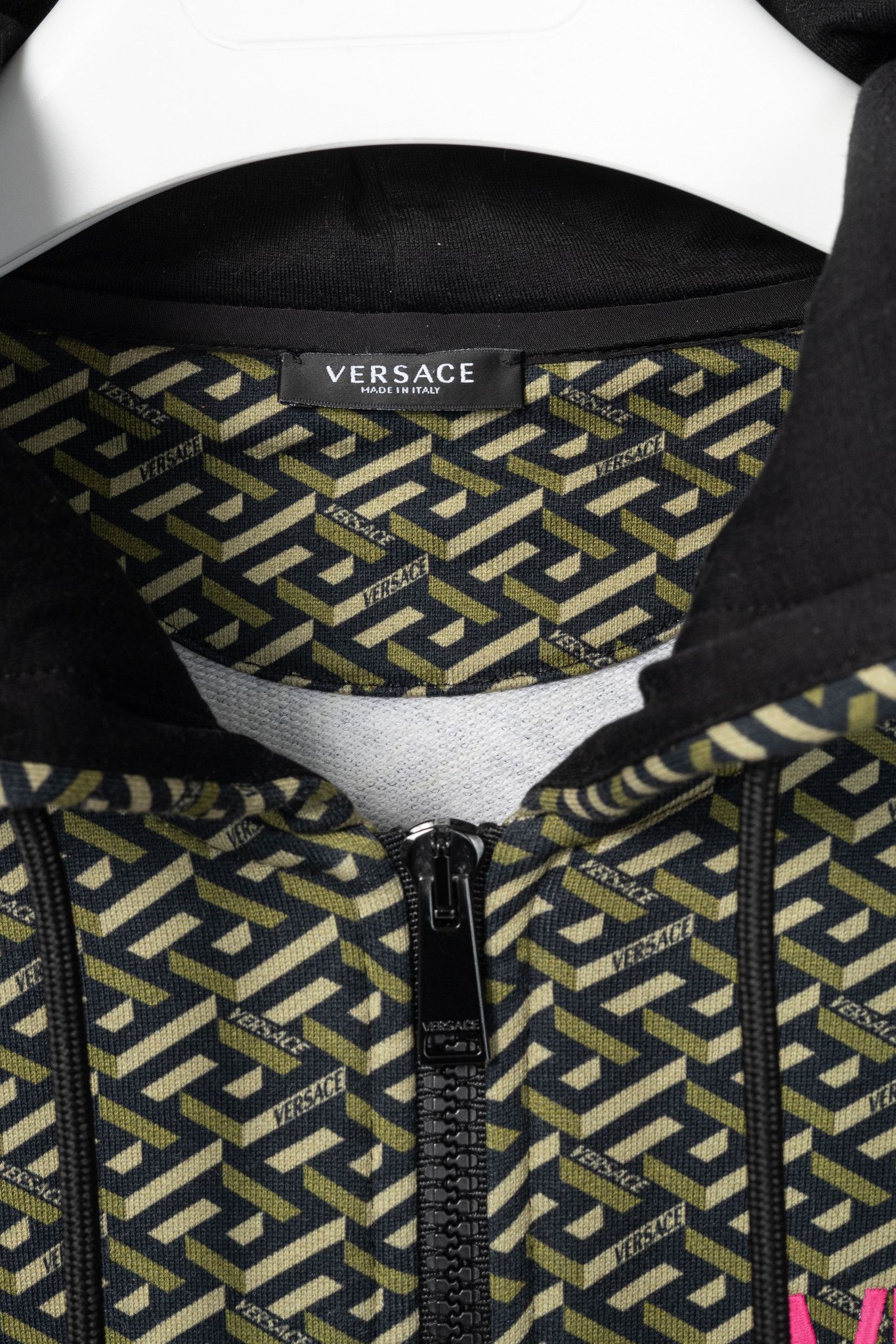 Versace Versace AW21 Green Cotton Greca-Print Smiling Medusa Hoodie Size US S / EU 44-46 / 1 - 4 Thumbnail