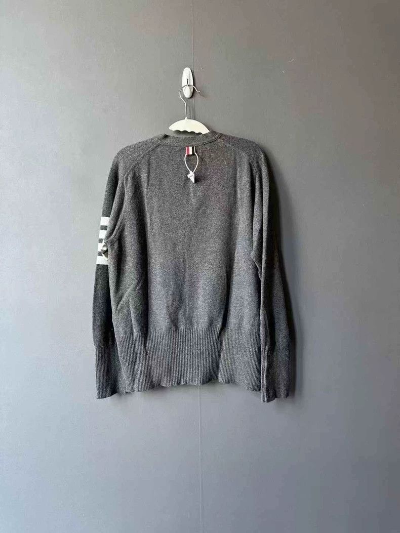Thom Browne Thom Browne size4 Medium gray cashmere cardigan Size US XL / EU 56 / 4 - 2 Thumbnail