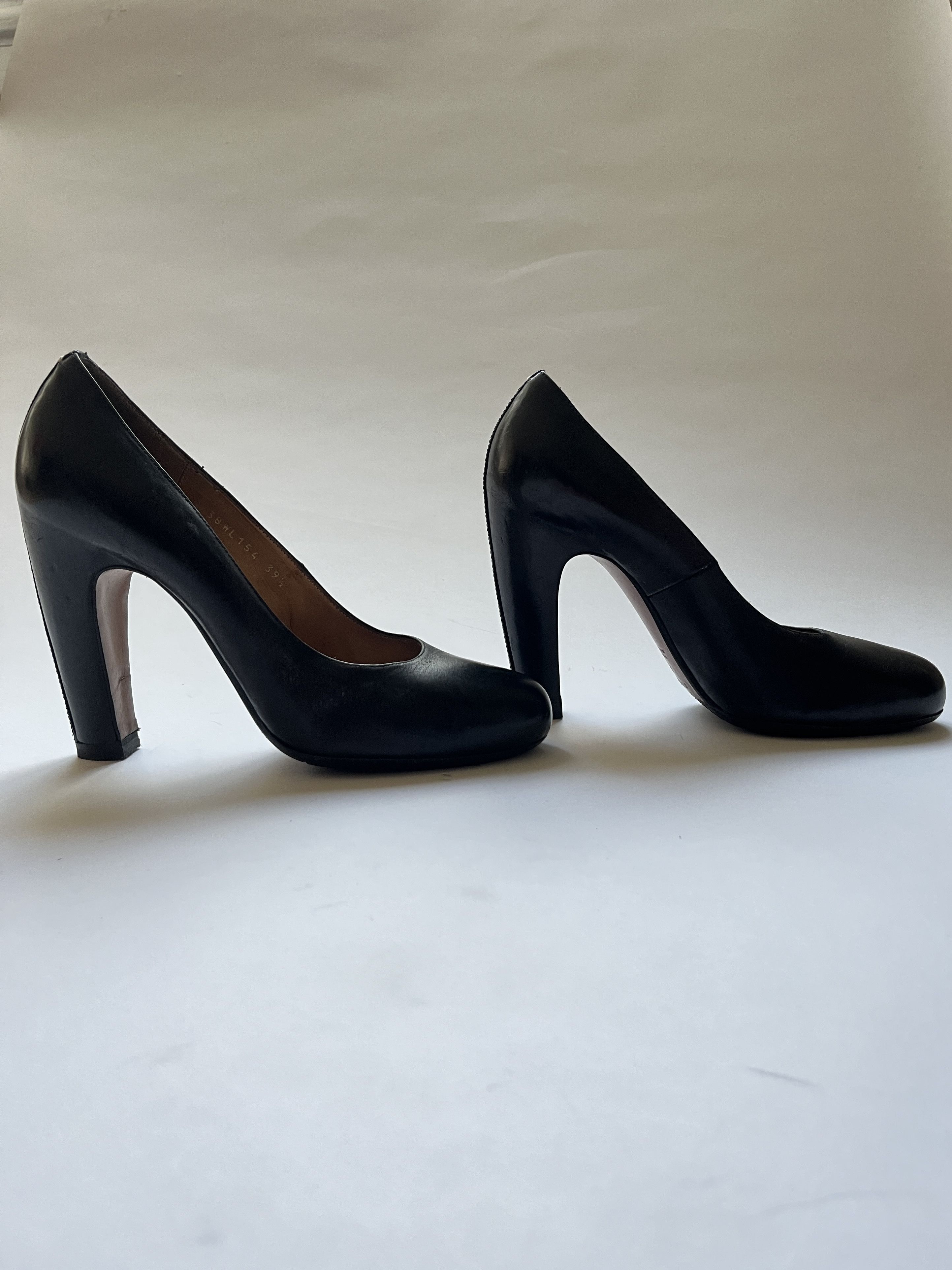 Maison Margiela ⚡️QUICK SALE⚡️Margiela Black Round Toe High Heel Pumps Size US 9.5 / IT 39.5 - 2 Thumbnail