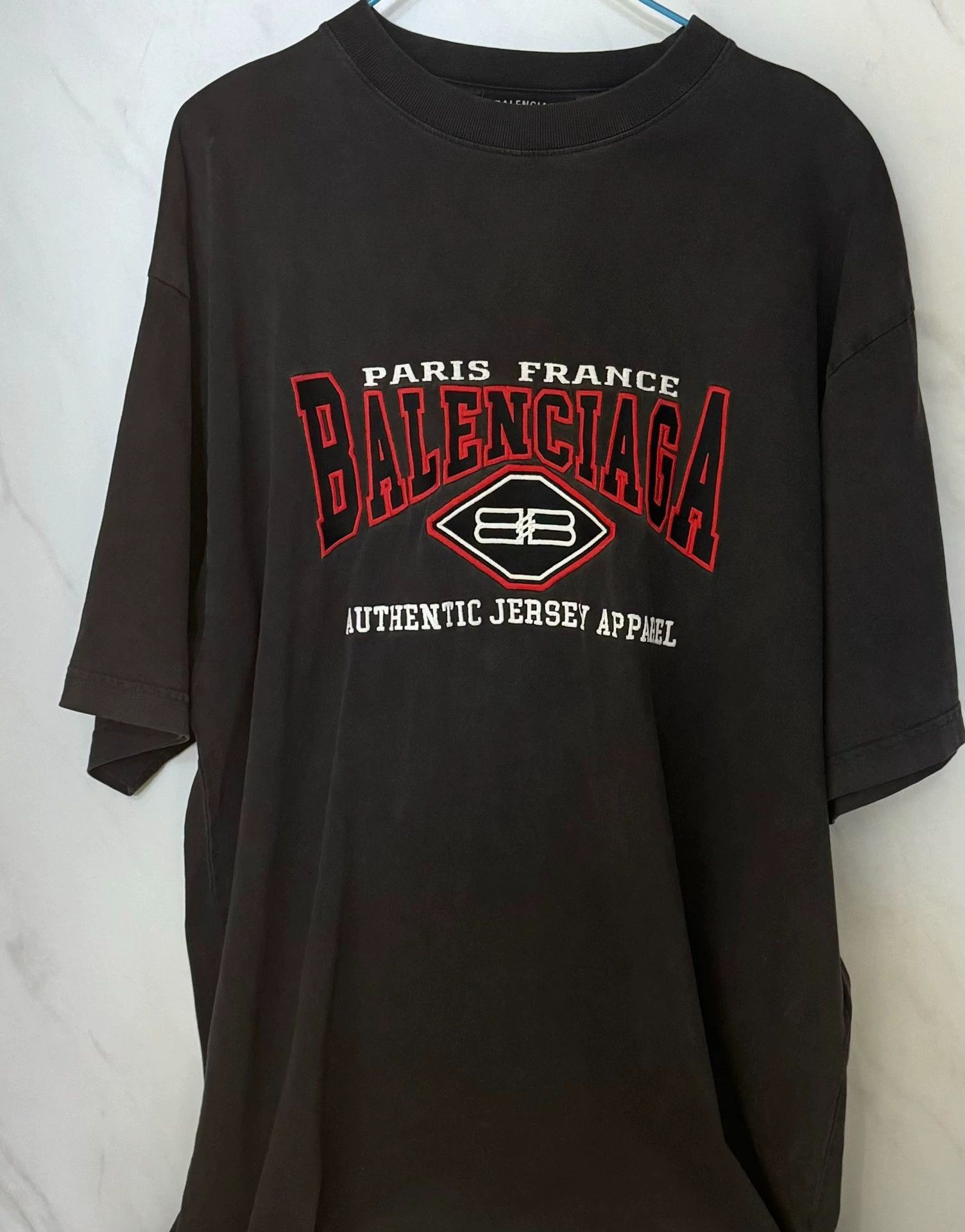 Balenciaga Balenciaga Black Bat Short Sleeve-2505 Size US S / EU 44-46 / 1 - 1 Thumbnail