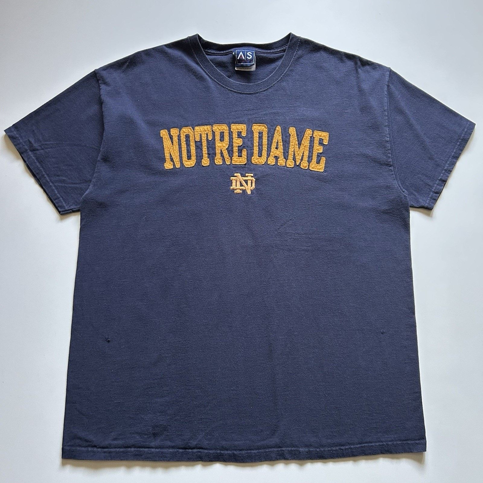 NCAA × Vintage Vintage Notre Dame T Shirt XL Y2K NCAA Fighting Irish Rare Size US XL / EU 56 / 4 - 1 Thumbnail