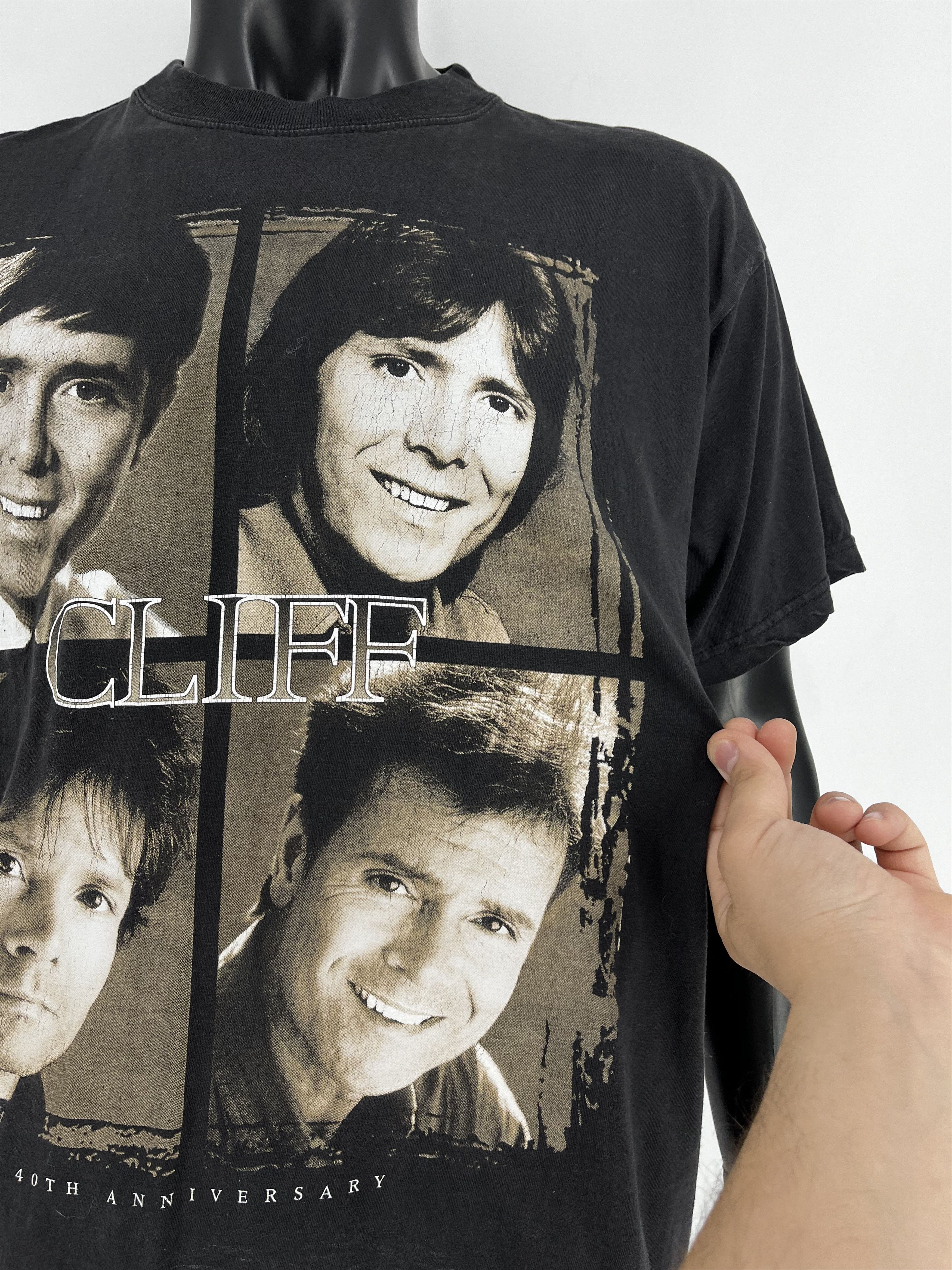 Band Tees × Vintage Vintage Cliff Richard T Shirt Australia NZ Anniversary 1998 Size US L / EU 52-54 / 3 - 7 Thumbnail