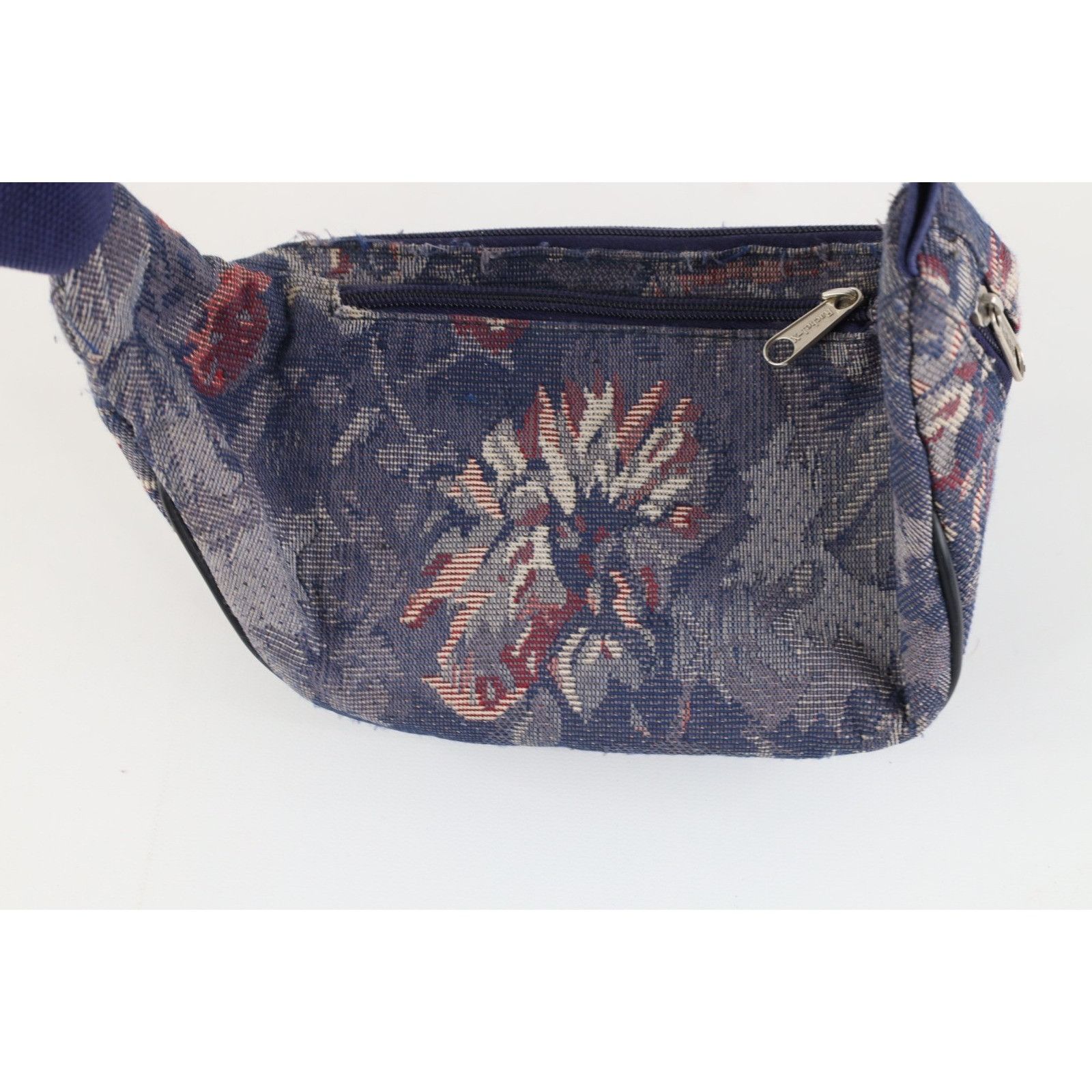 Vintage Vintage 90s Babydoll Tapestry Needlepoint Flower Fanny Pack Size ONE SIZE - 5 Thumbnail