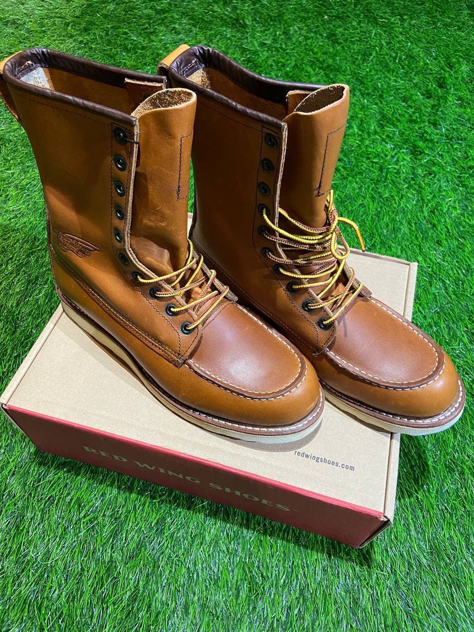 Red Wing RED WING MOC-TOE BOOTS Size US 8.5 / EU 41-42 - 1 Thumbnail