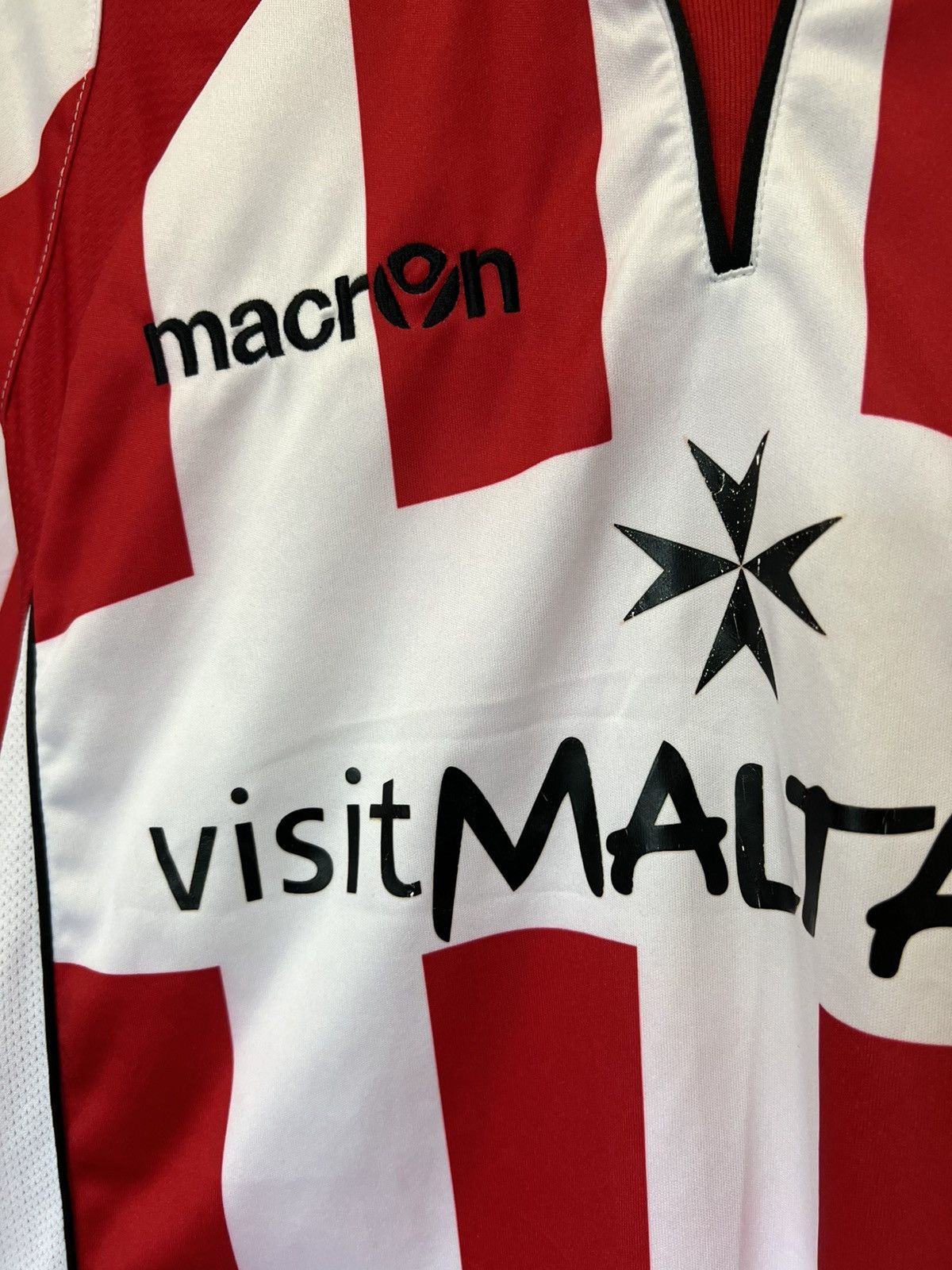 Macron Sheffield United Macron 2010/2011 Home Kit Soccer Jersey Size US L / EU 52-54 / 3 - 5 Thumbnail