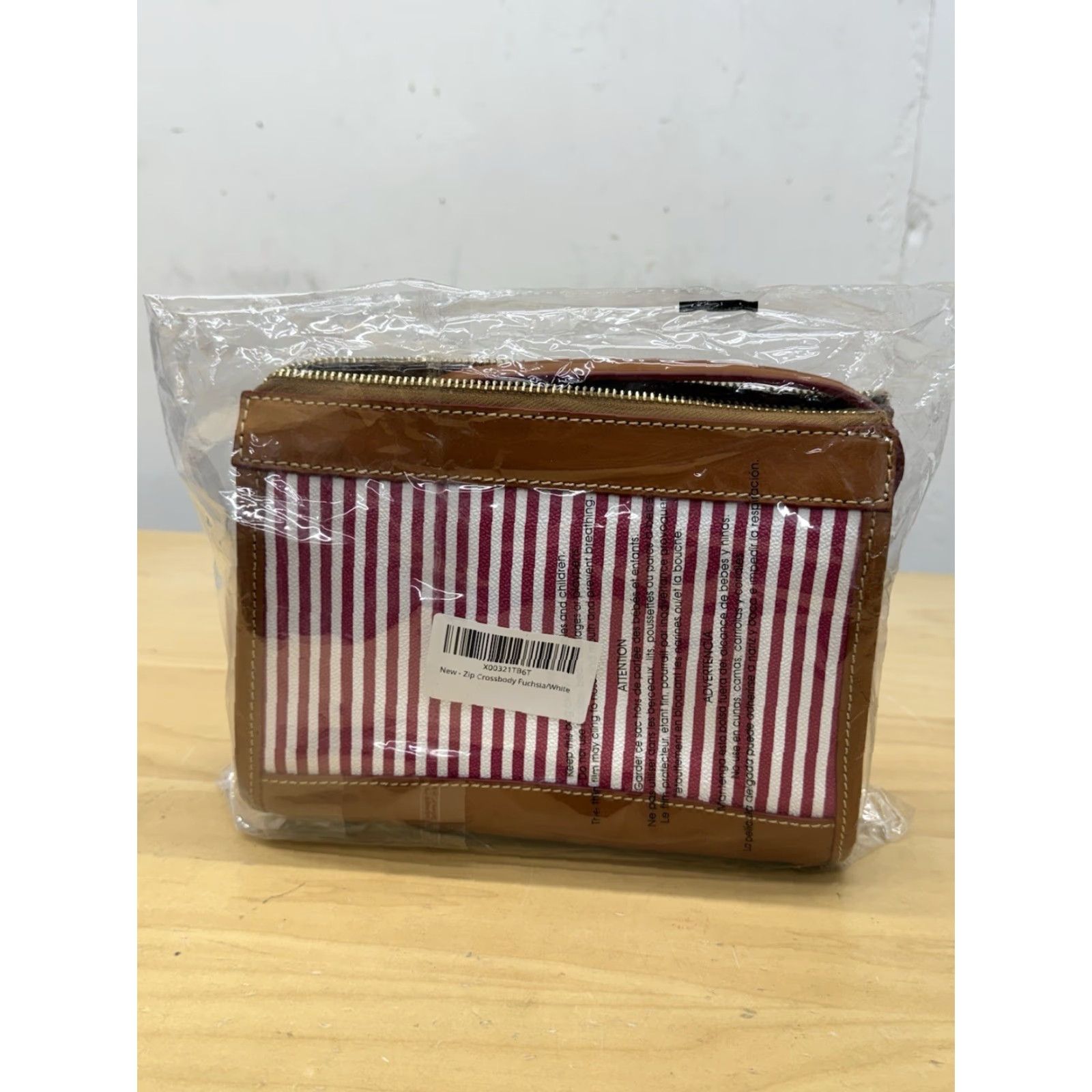 NWT Dooney & Bourke Pebble Leather Crossbody Bag Pink White Fucshia Purse