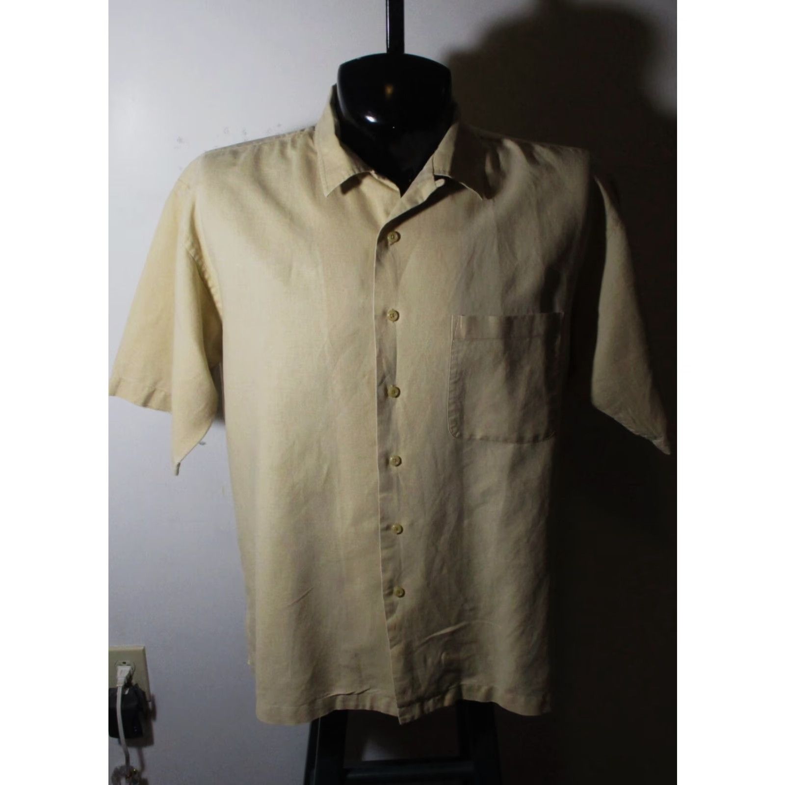 Vintage Daniel Gray Tan Short Sleeve Linen Shirt Size XL User: Daniel Gray Tan Short Sleeve Linen Shirt Size XL Size US XL / EU 56 / 4 - 2 Thumbnail