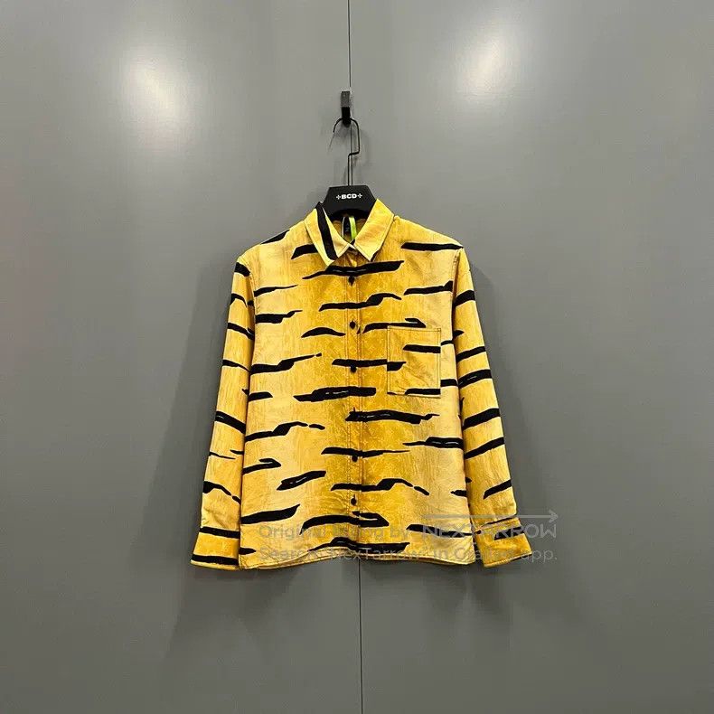 Louis Vuitton Louis Vuitton Tiger print presbyopic shirt Size XXS / US 00 / IT 34 - 1 Thumbnail