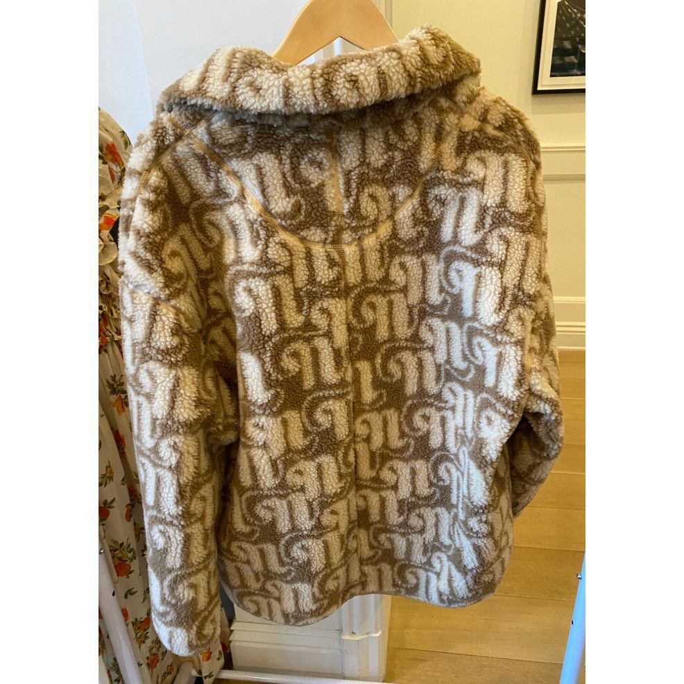 Nanushka Nanushka Logo Tan Beige faux fur fleece pullover Medium Size US M / EU 48-50 / 2 - 9 Thumbnail