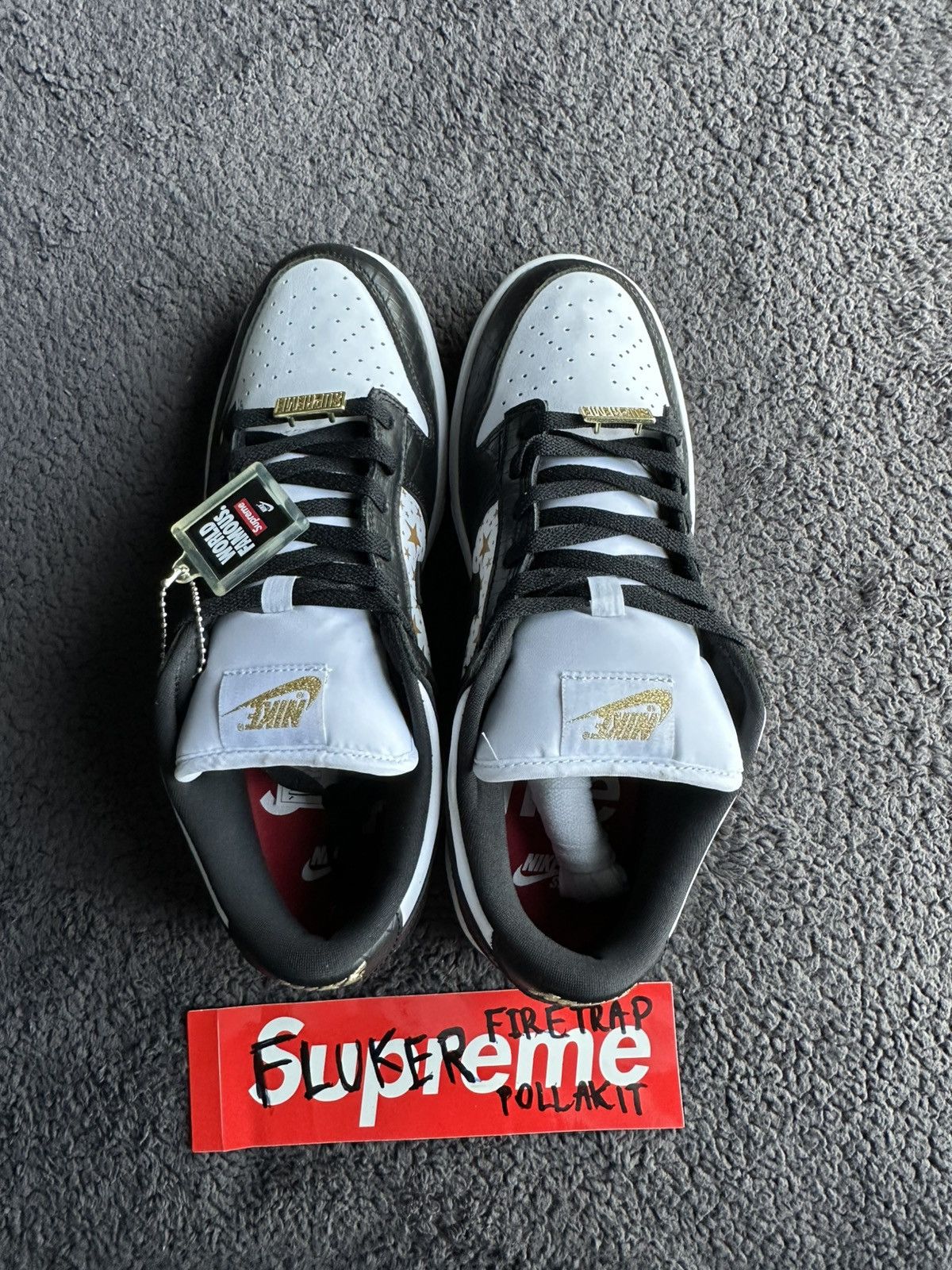 Nike × Supreme Nike SB Dunk Low Supreme Stars Black (2021) Size US 10 / EU 43 - 10 Thumbnail