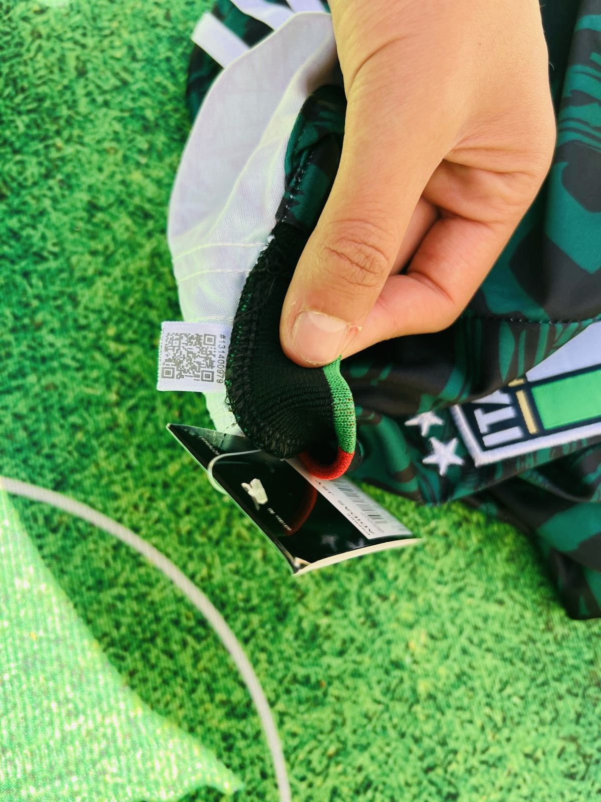 Adidas ITALY RENAISSANCE JERSEY 🟢⚫️ 🇮🇹 Size US M / EU 48-50 / 2 - 5 Thumbnail
