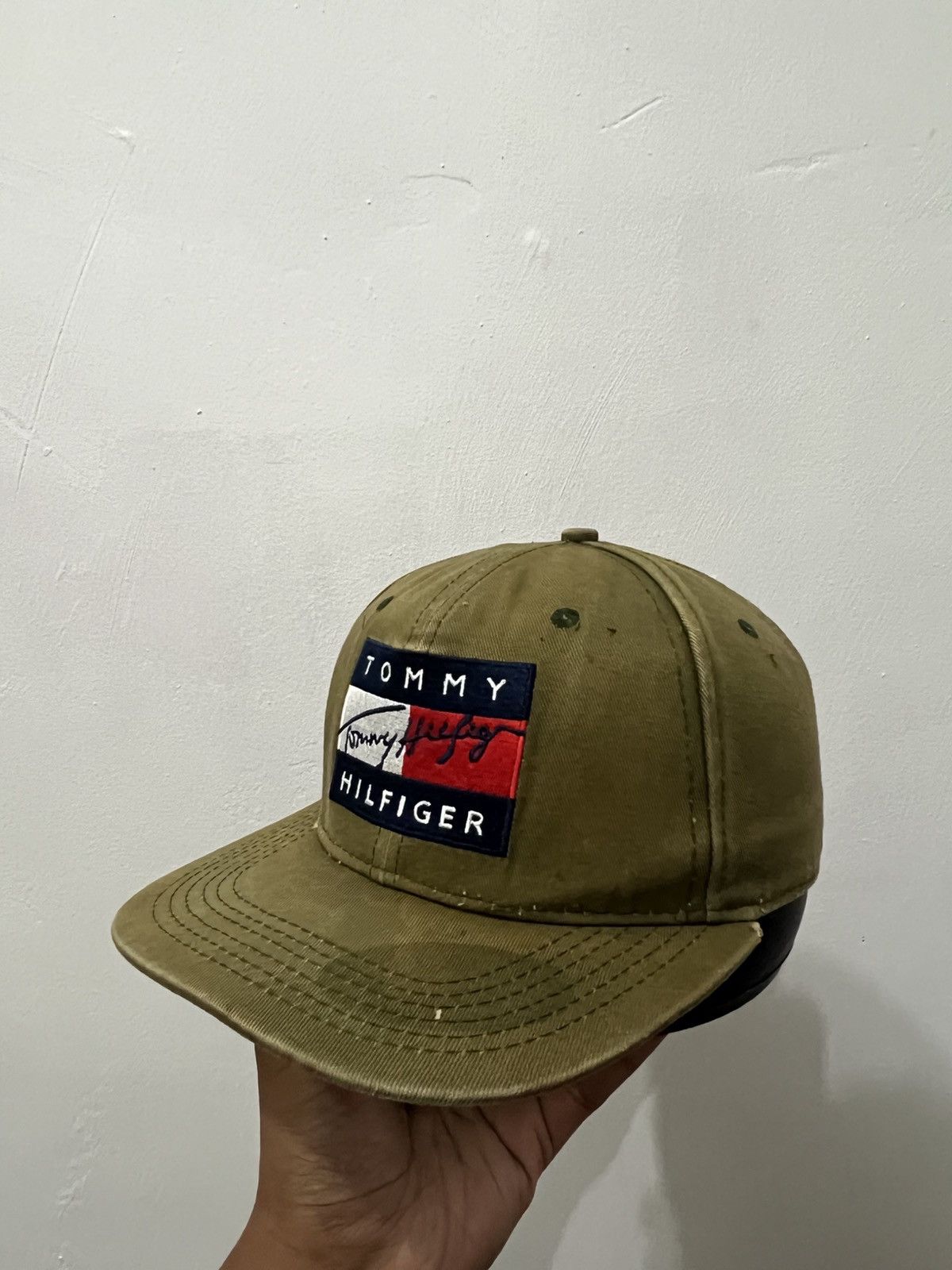 Tommy Hilfiger Tommy Hilfiger Big Logo Fade Hat Size ONE SIZE - 2 Thumbnail