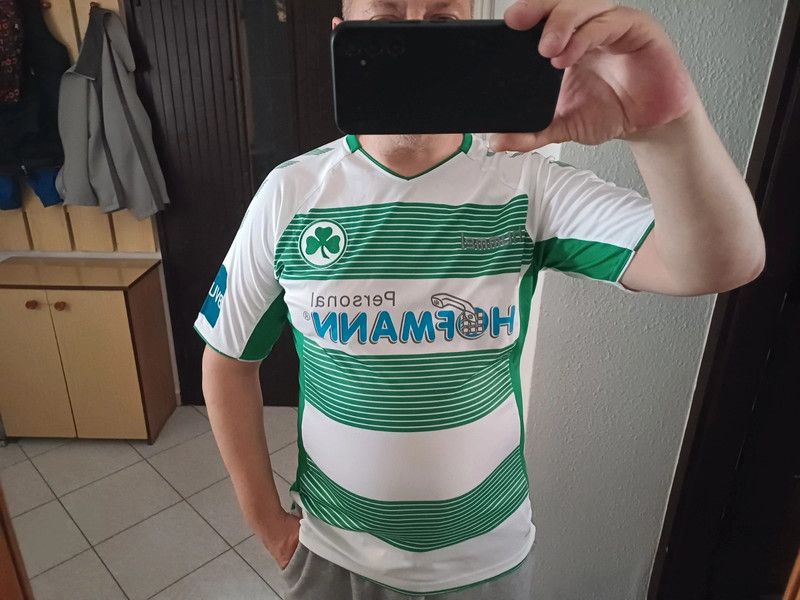 Hummel Hummel Greuther Fürth 2019-20 home shirt Size US L / EU 52-54 / 3 - 12 Thumbnail