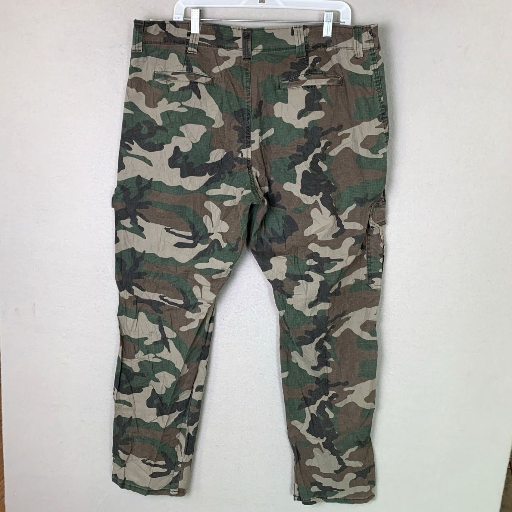 Wrangler Wrangler Pants Men 38x32 Green Camo Cargo Ripstop Hiking Workwear Size US 38 / EU 54 - 2 Thumbnail