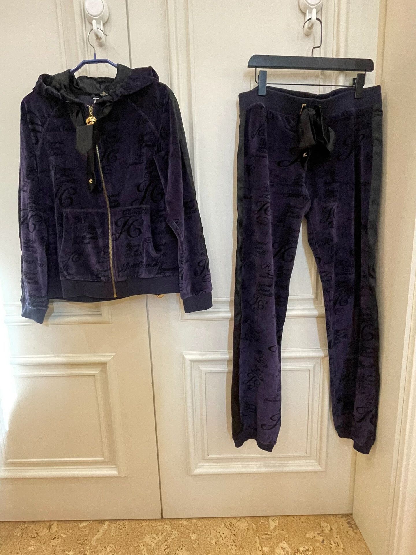 Just Cavalli Just Cavalli Purple Velvet Casual Suit Size 38" / US 16 / IT 52 - 1 Thumbnail
