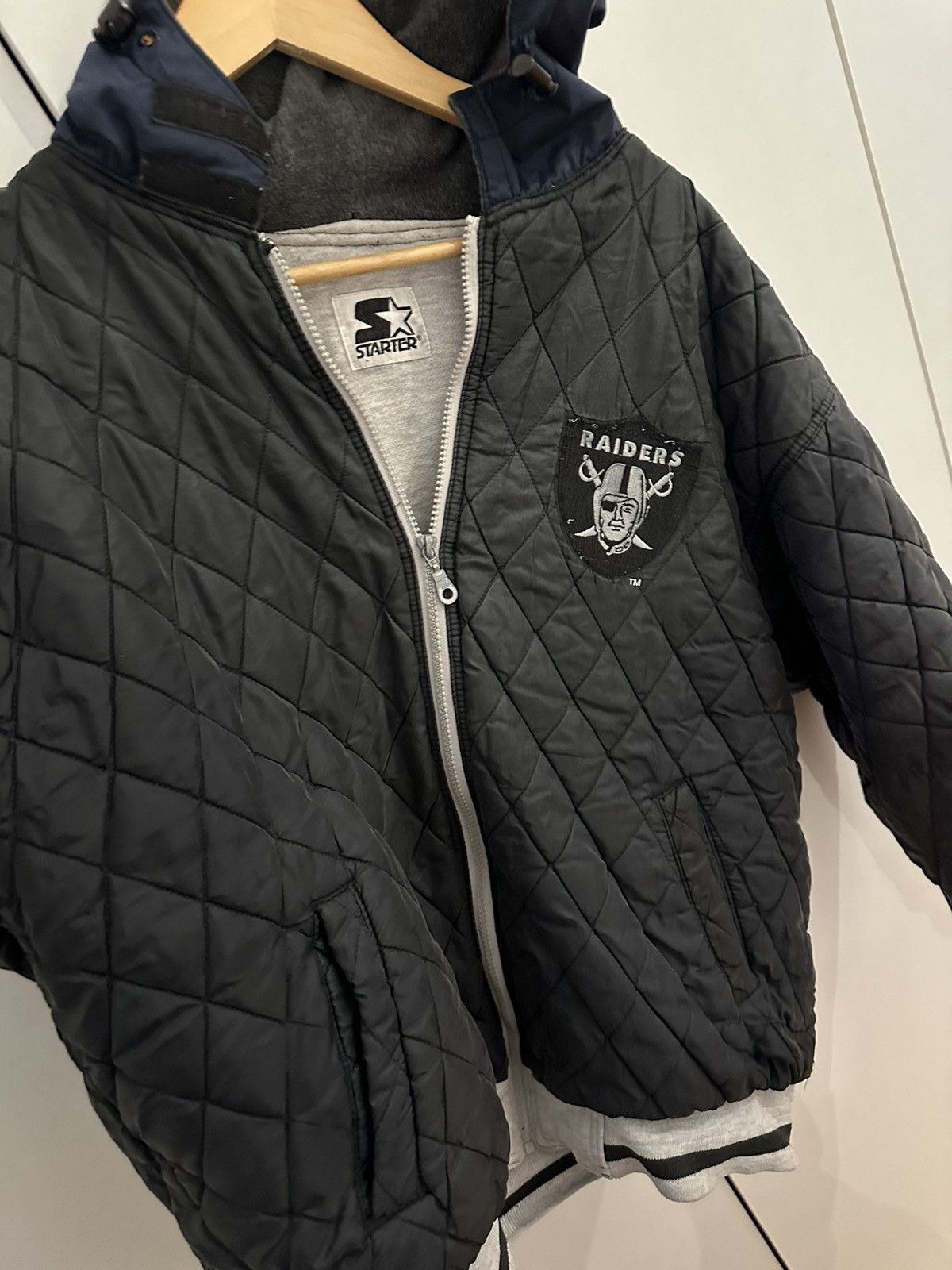 Starter Starter Jacke Los Angeles Raiders Size XL NFL Starter JACKET Size US XL / EU 56 / 4 - 7 Thumbnail