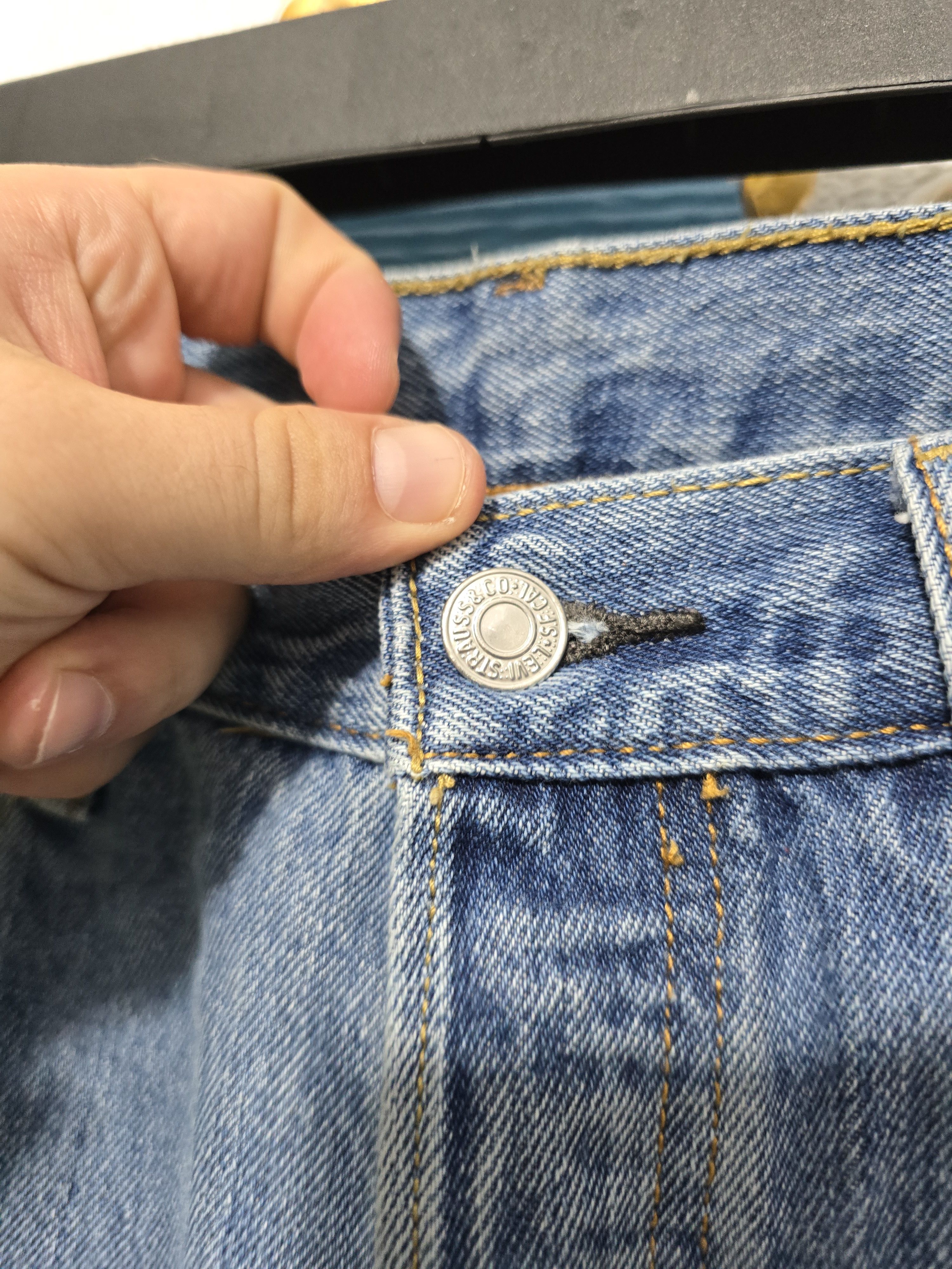 Levi's Levi's 501 Original jeans featuring a patchwork design Size US 33 - 5 Thumbnail