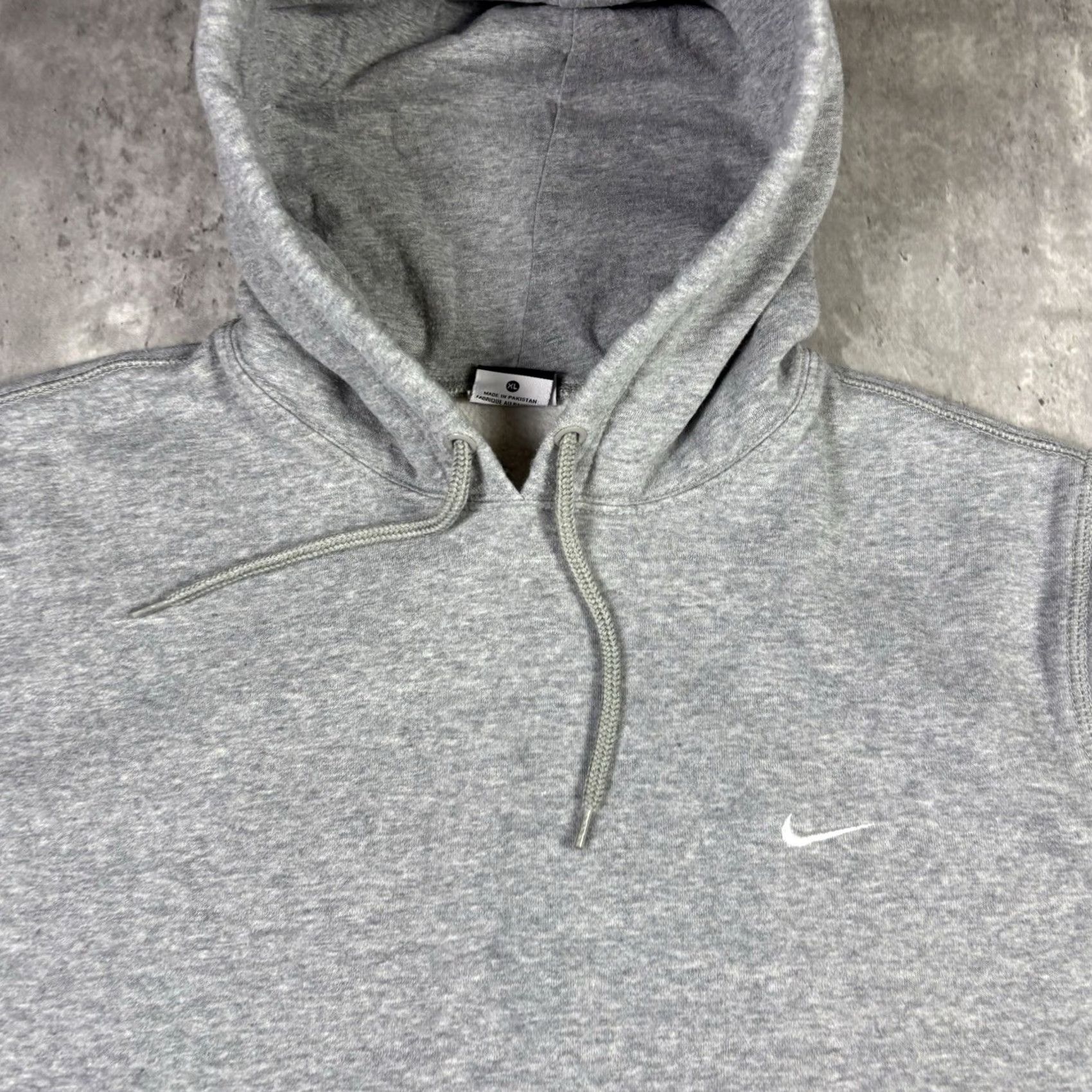 Nike VINTAGE Nike Gray Pullover Sweatshirt Hoodie Embroidered Logo XL Men Size US XL / EU 56 / 4 - 3 Thumbnail