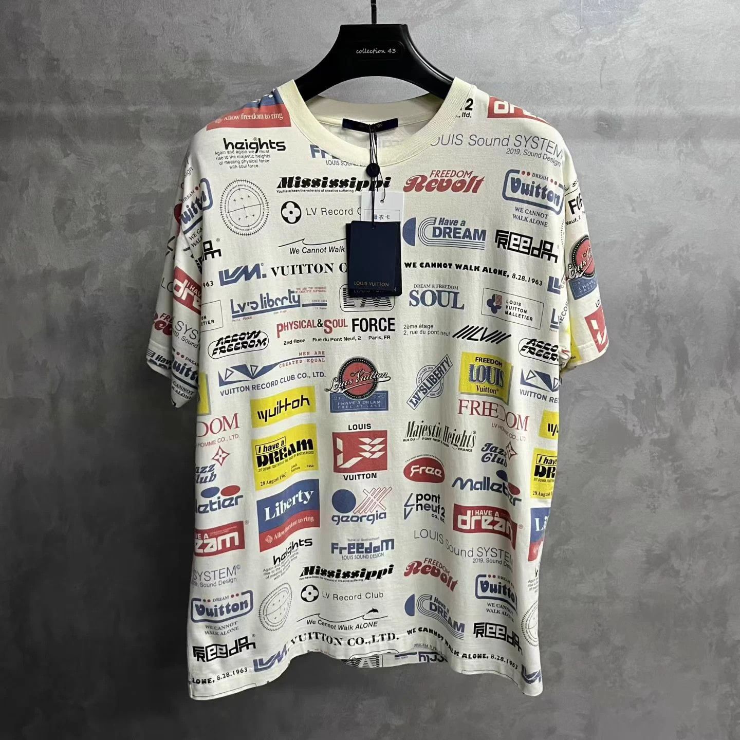 Louis Vuitton Louis Vuitton White Logo Print Short Sleeve T-shirt L Size US L / EU 52-54 / 3 - 1 Thumbnail