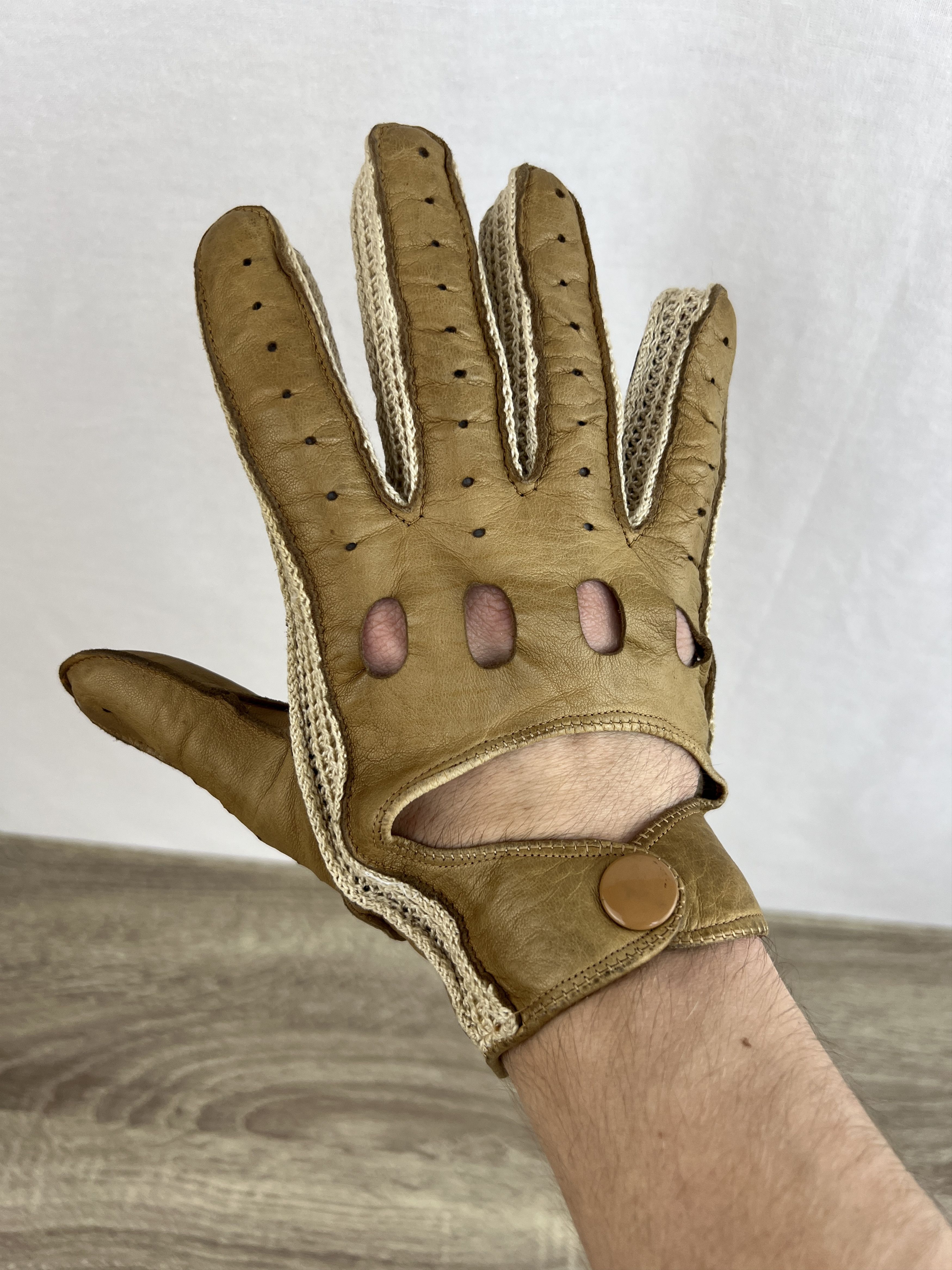 Vintage Vintage 70-80s Brown Leather Racing Gloves Knitted Leon Dore Size ONE SIZE - 1 Thumbnail