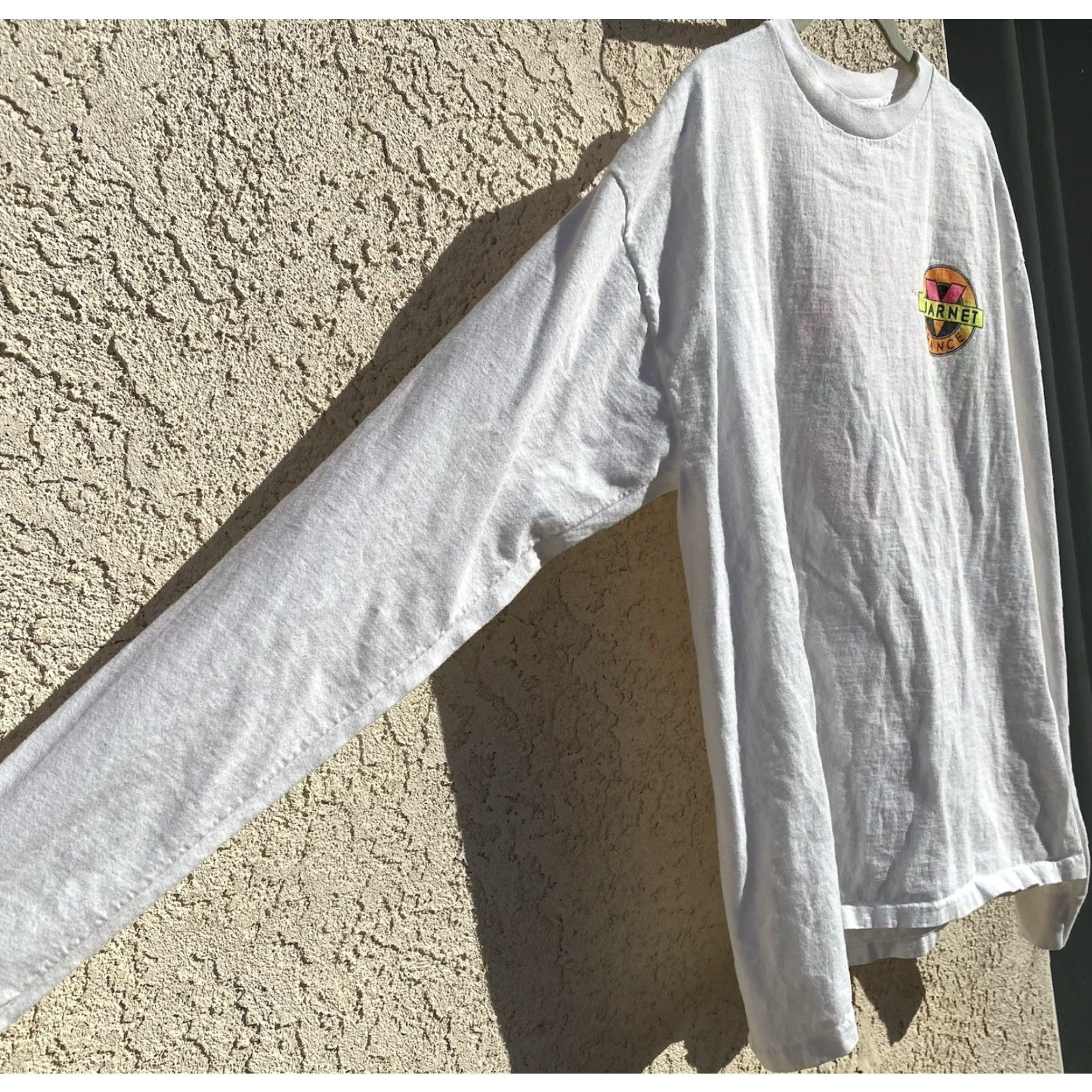 Logo 7 VINTAGE Vuarnet France Long Sleeve Shirt XL White 90s 80s Neon Circle Logo Graphic Print Logo Crew Neck Men Mens XL Shirt Size US XL / EU 56 / 4 - 5 Thumbnail