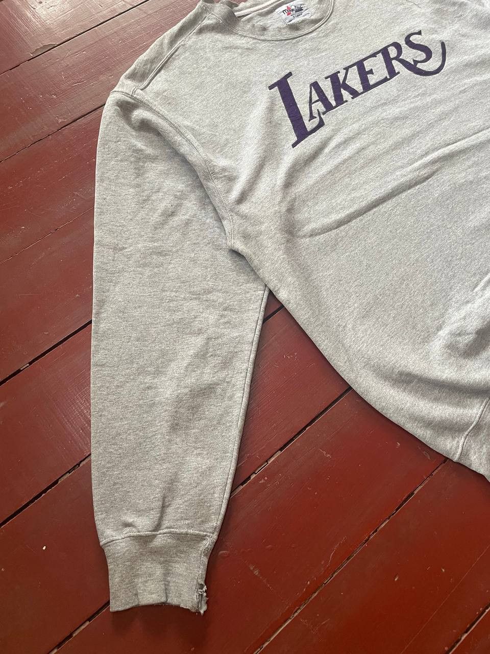 NBA Vintage Distressed LA Lakers Sweater Oversized Size US XL / EU 56 / 4 - 4 Thumbnail