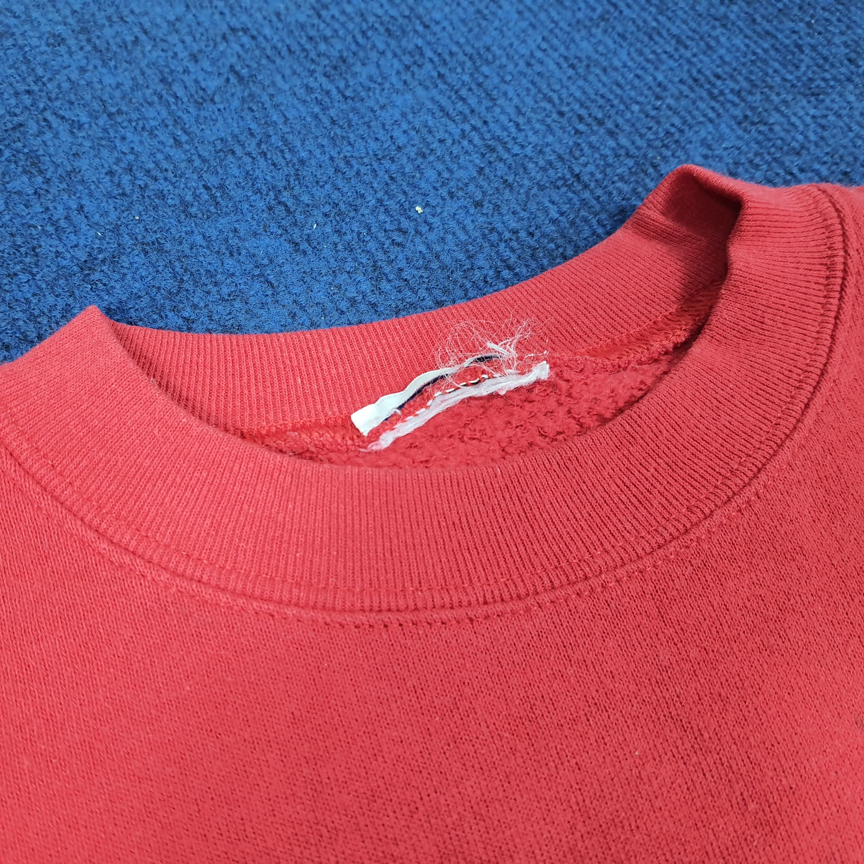 NHL × Red Wing × Vintage Vintage NHL Detroit Red Wings Steve Yzerman Sweatshirts Size US M / EU 48-50 / 2 - 5 Thumbnail